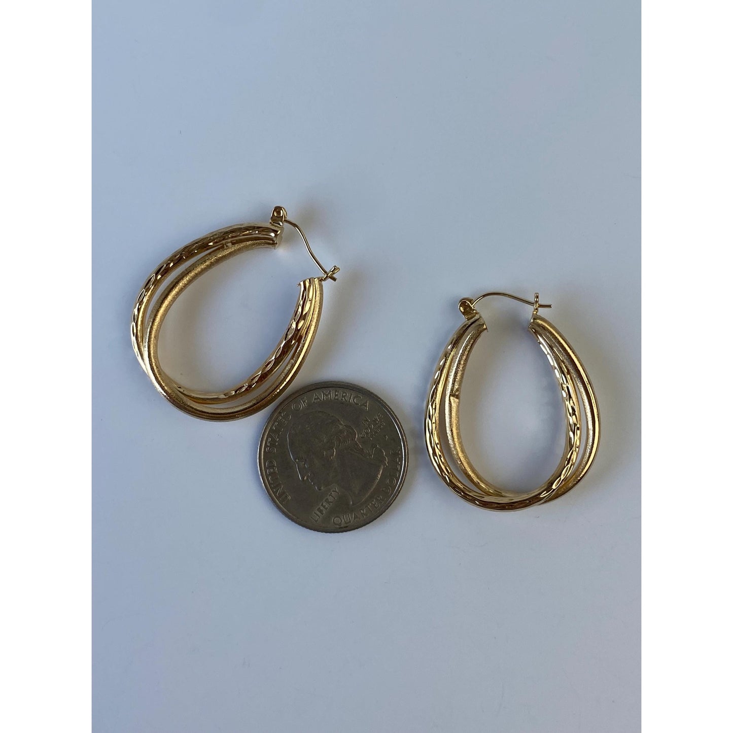 Vintage 14k Yellow Gold Hammered Satin Layered Oval Hoop Earrings