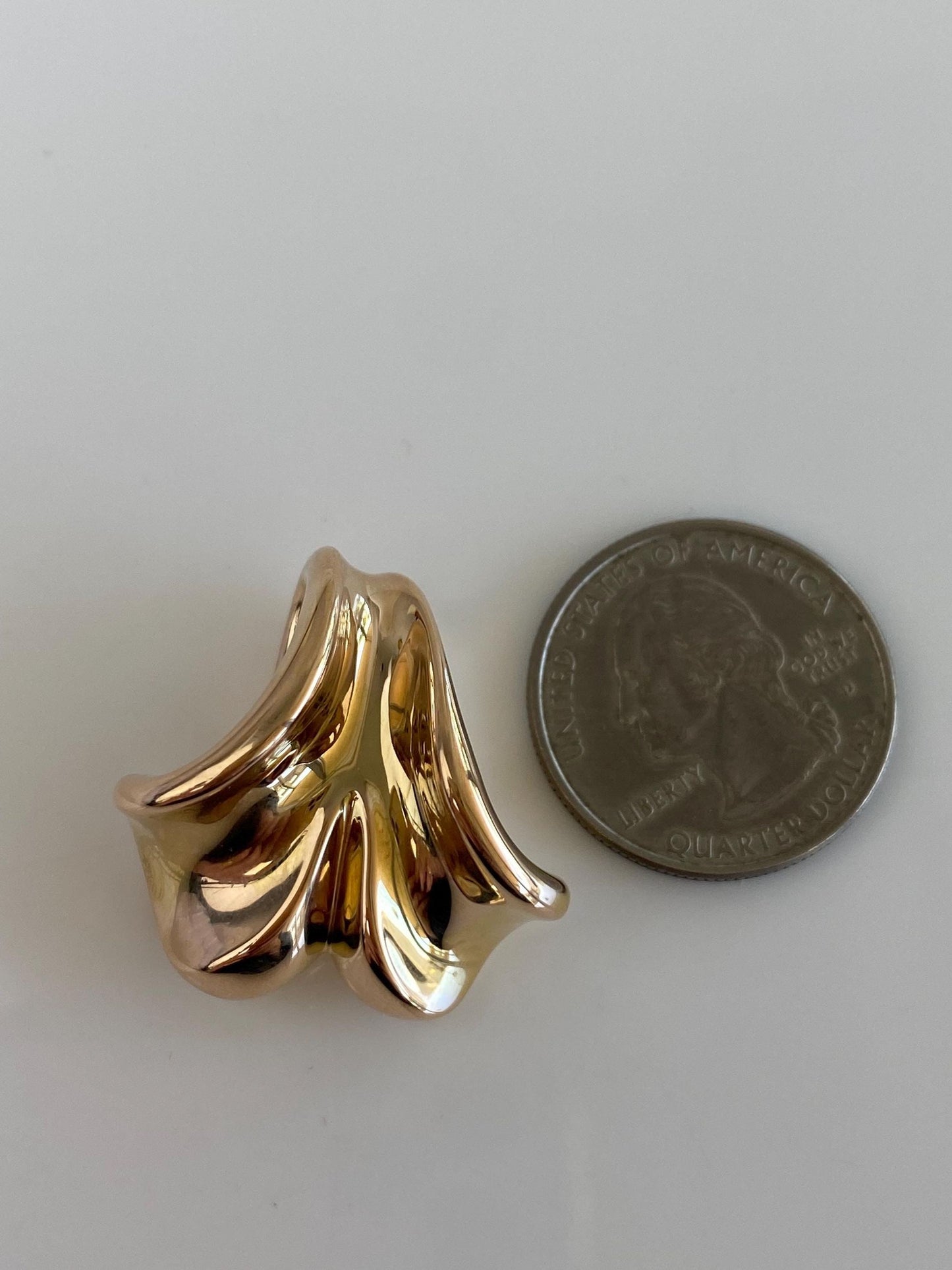 Vintage 14k Yellow Gold Flared Scalloped Slide Charm