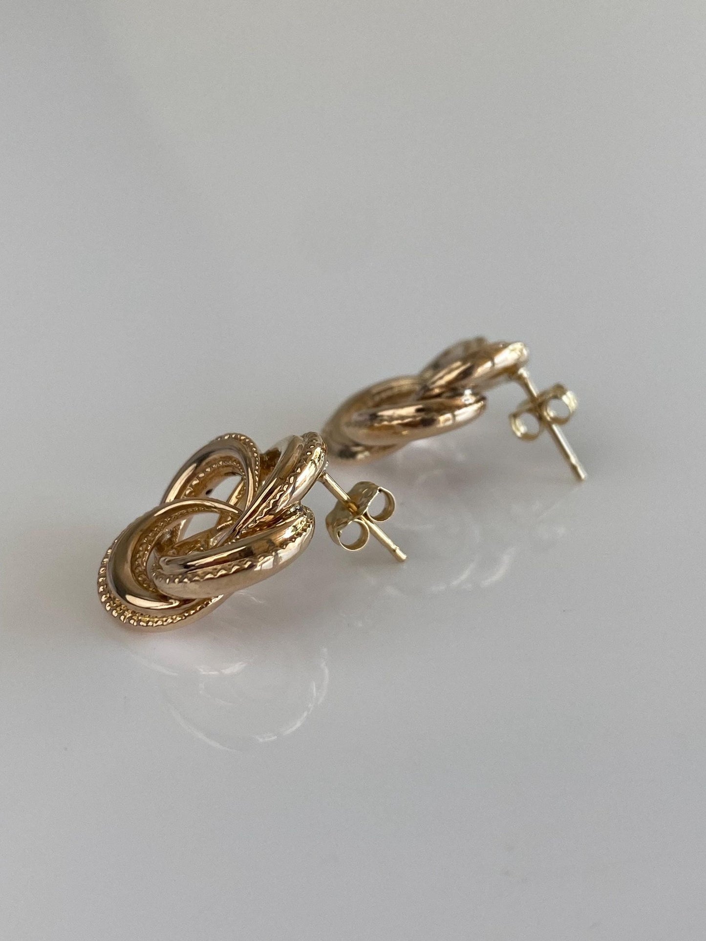 Vintage 10k Yellow Gold Old Designed Knot Stud Earrings