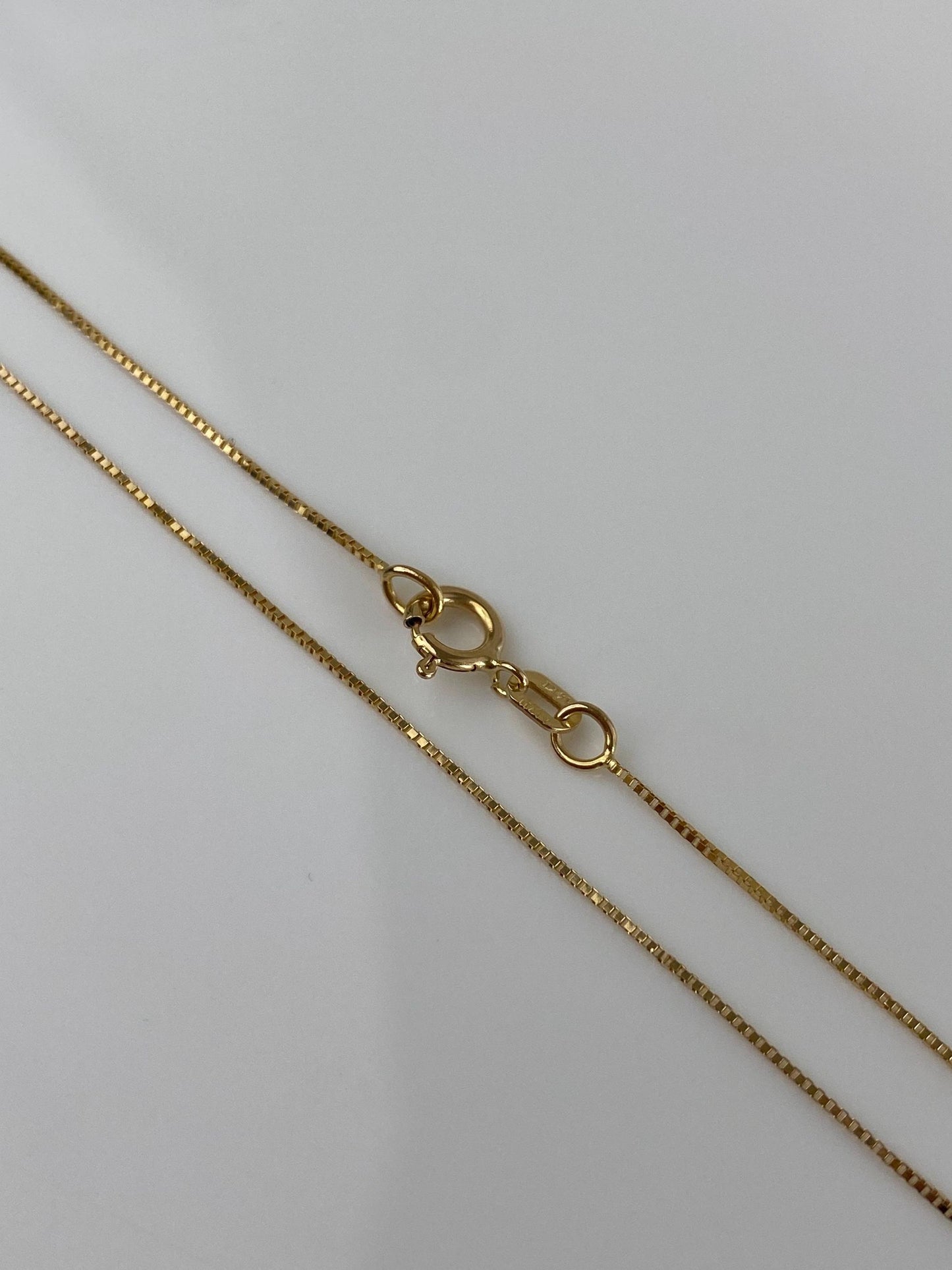 Vintage Solid 14k Yellow Gold Dainty Box Chain Necklace - 18.25 inches