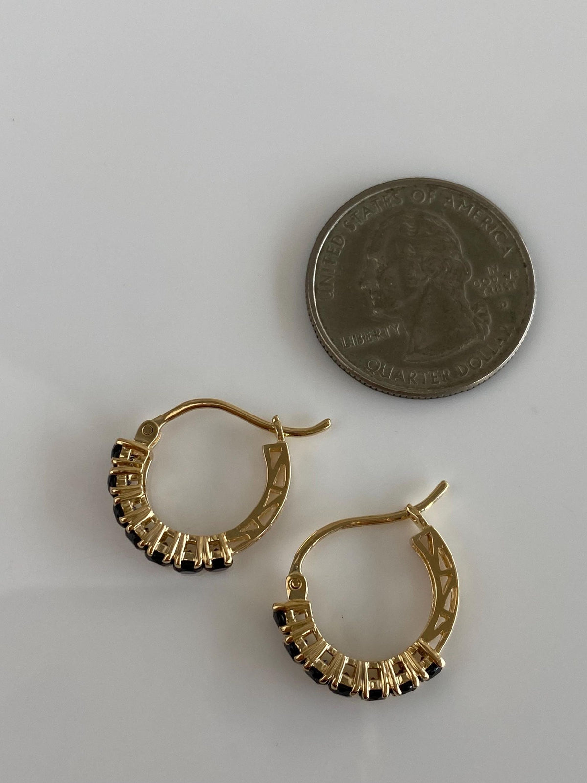Vintage Solid 14k Yellow Gold Black Onyx Open Work Hoop Earrings