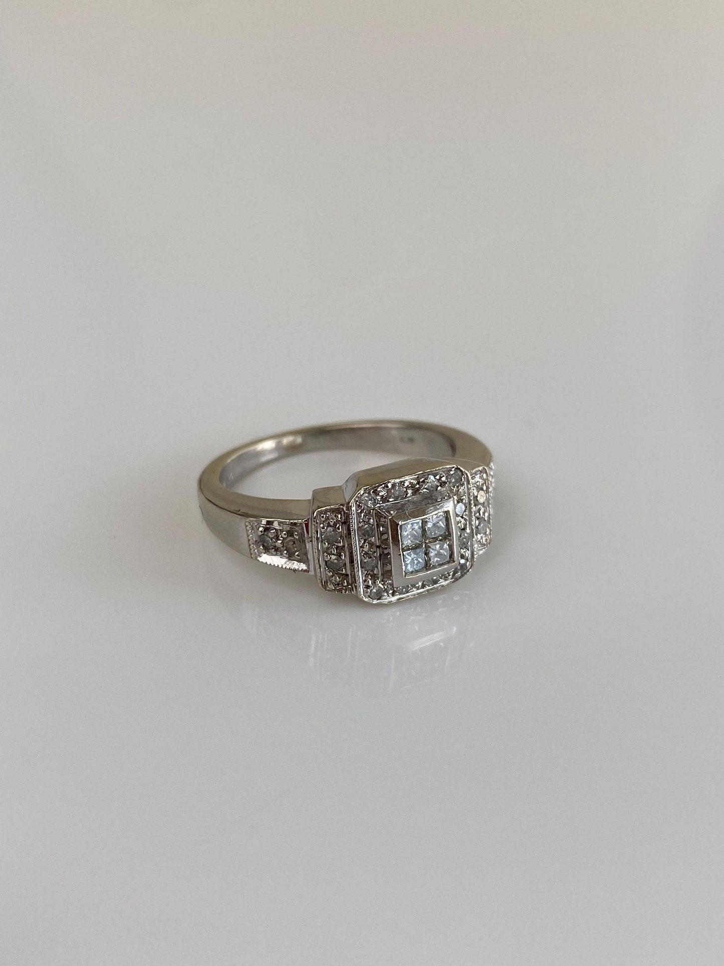 Vintage Solid 14k White Gold Diamond Ring - Size 5.75