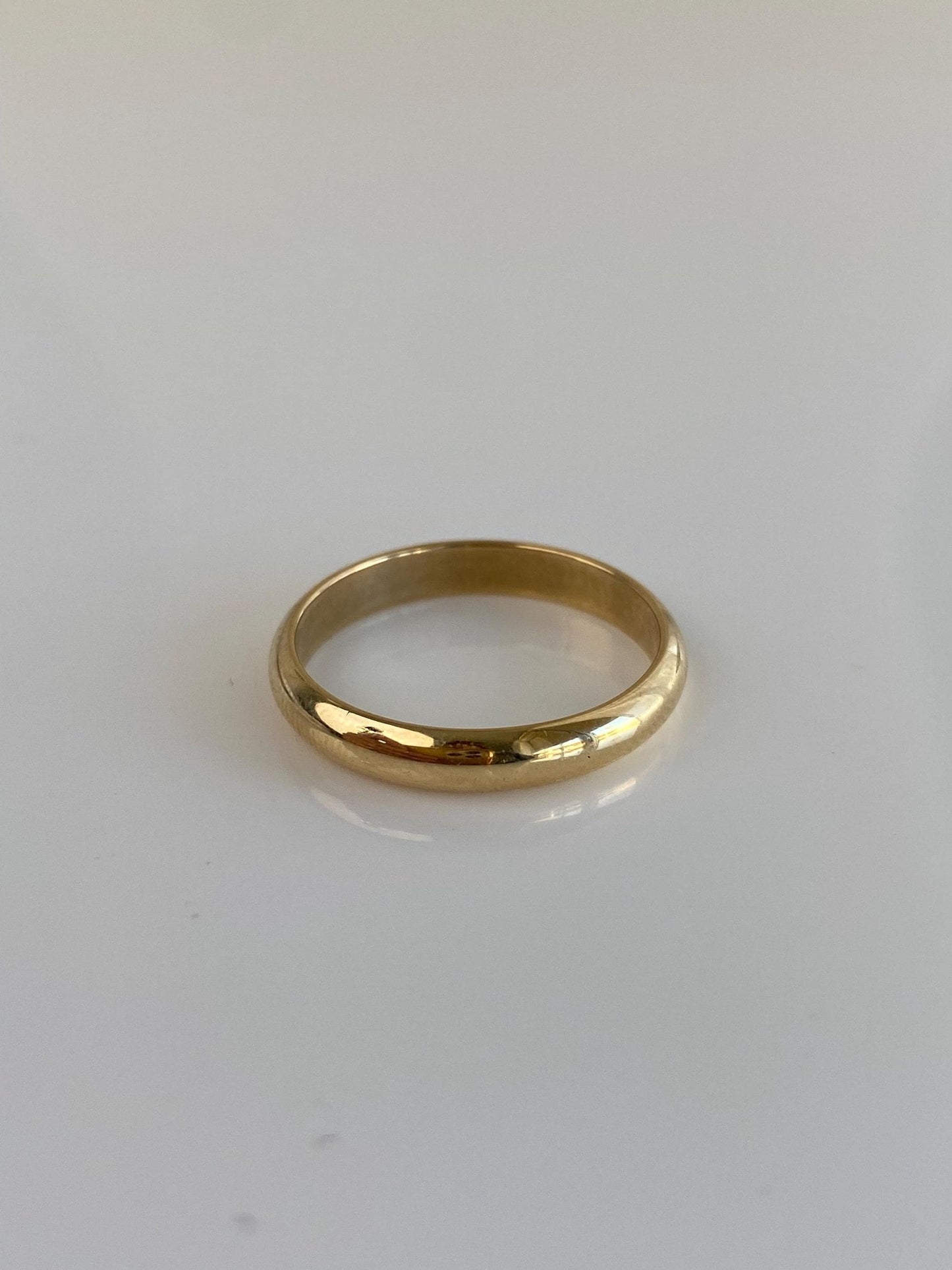 Vintage Solid 14k Yellow Gold Ring Band - Size 8.75