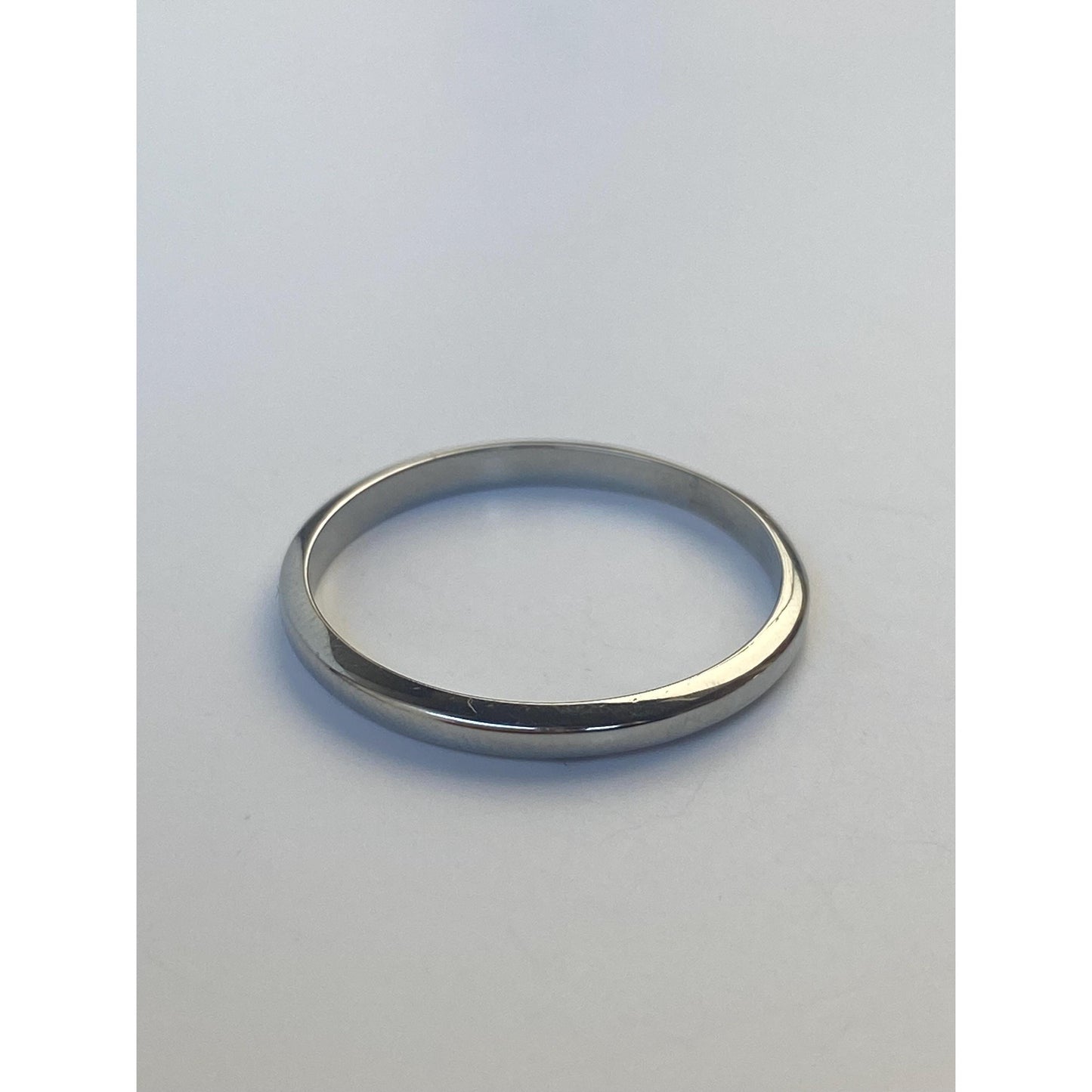 Vintage Solid 18k White Gold Ring Band - Size 7.5