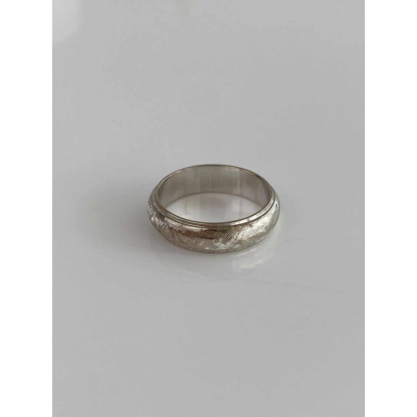 Vintage Solid 14k White Gold Crosshatch Ring Band - Size 5.25