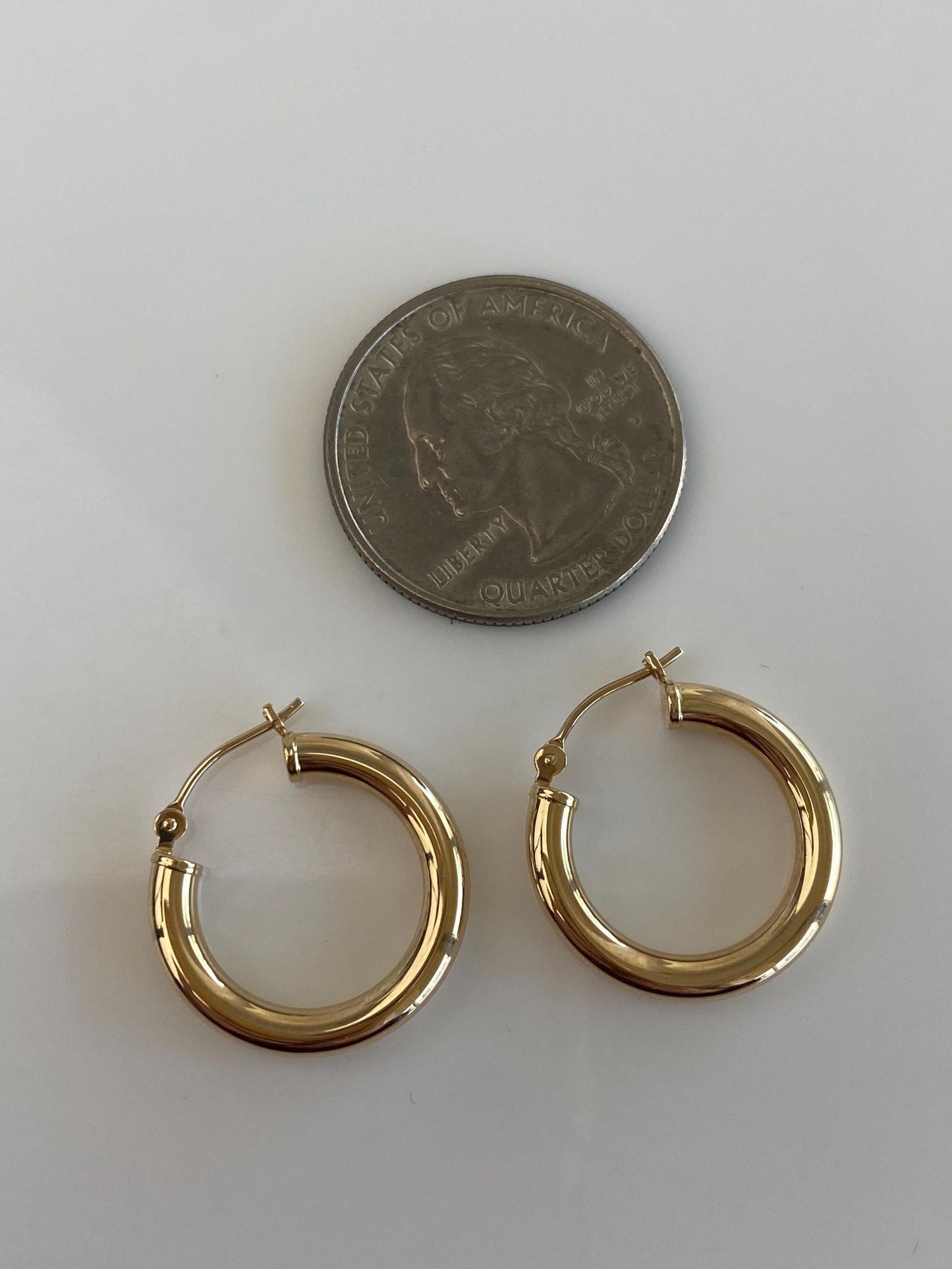 Vintage 14k Yellow Gold Hoop Earrings
