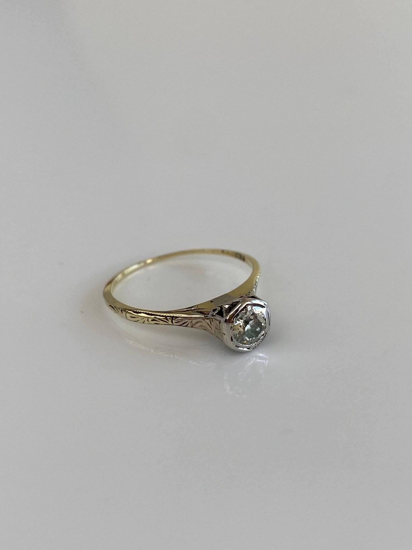 Vintage Solid 14k Yellow Gold & Platinum Diamond Art Deco Ring - Size 5.25
