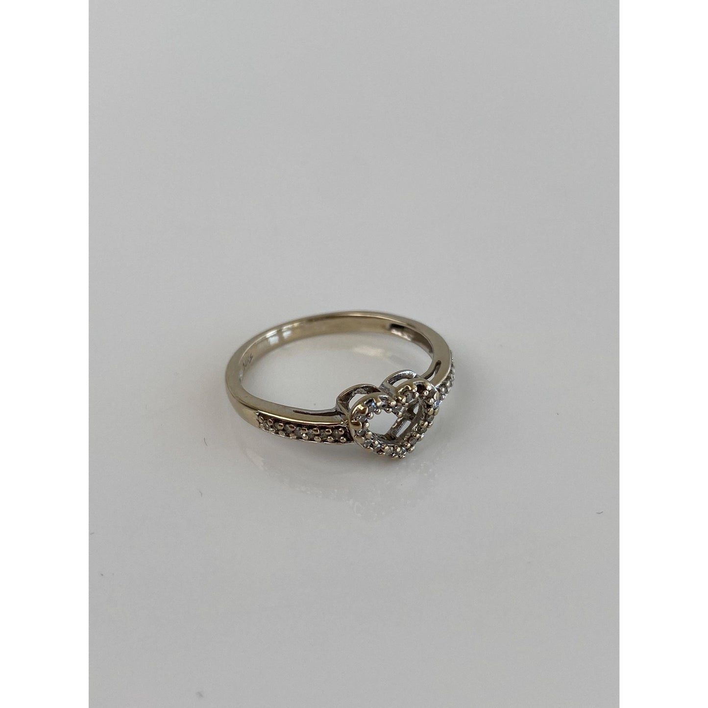 Vintage Solid 14k Yellow Gold Clear Sapphire Heart Ring - Size 6.5