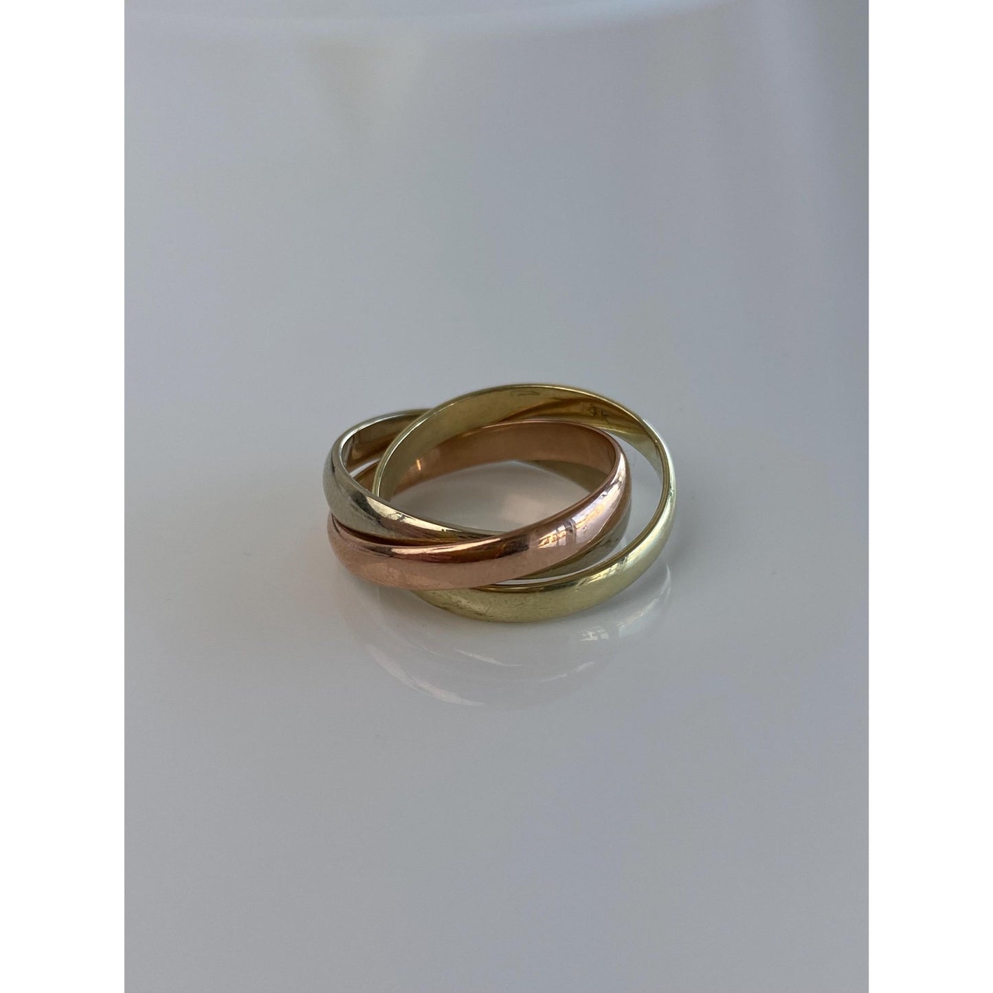 Vintage Solid 14k Tri Tone Gold Rolling Ring - Size 4.75