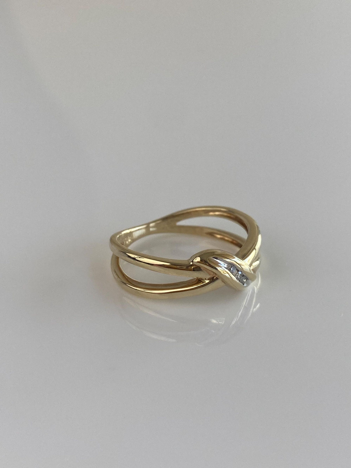 Vintage Solid 10k Yellow Gold Diamonds Twist Split Ring - Size 7
