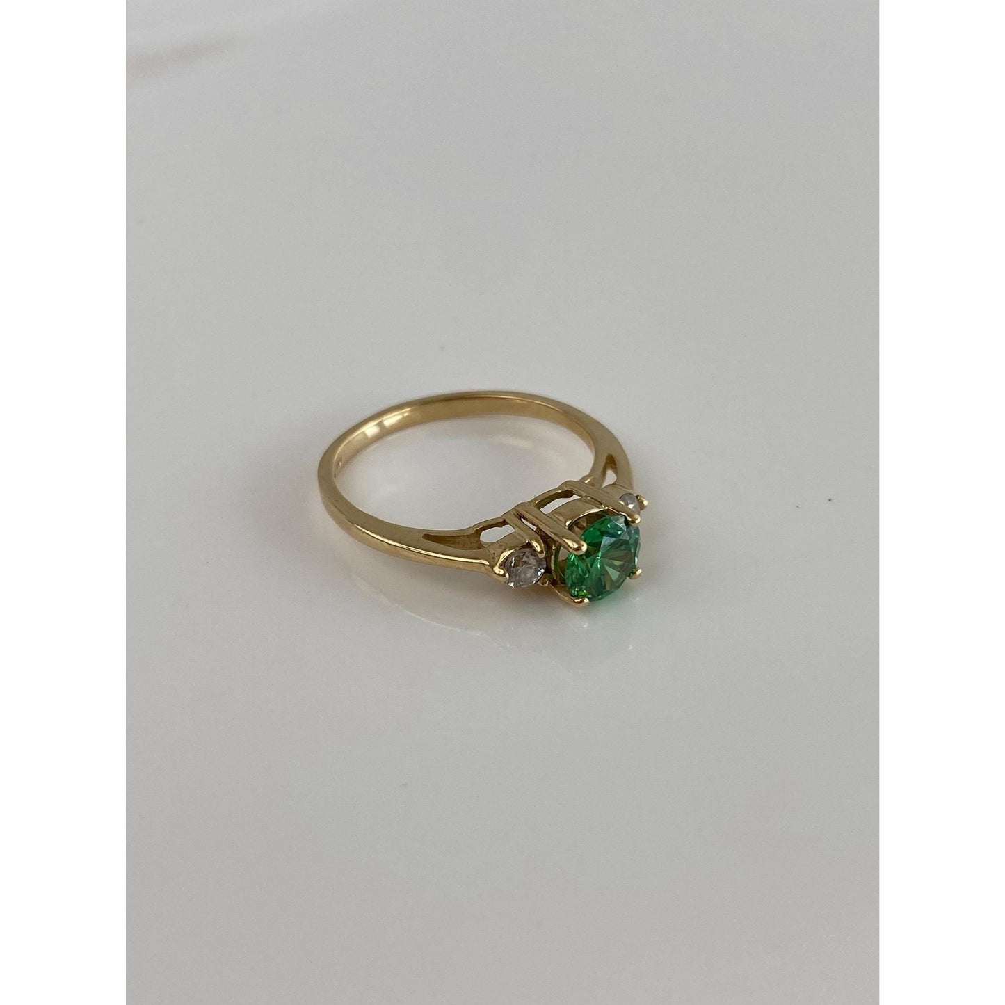 Solid 14k Yellow Gold Green & Clear Cubic Zirconia Ring - Size 8.5