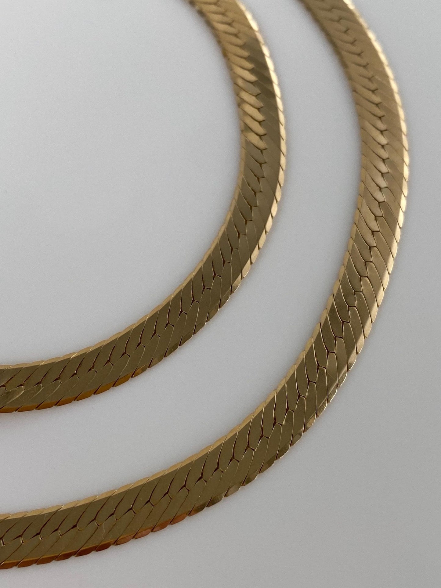 Vintage Solid 14k Yellow Gold Chunky Herringbone Chain Necklace - 16.25 inches