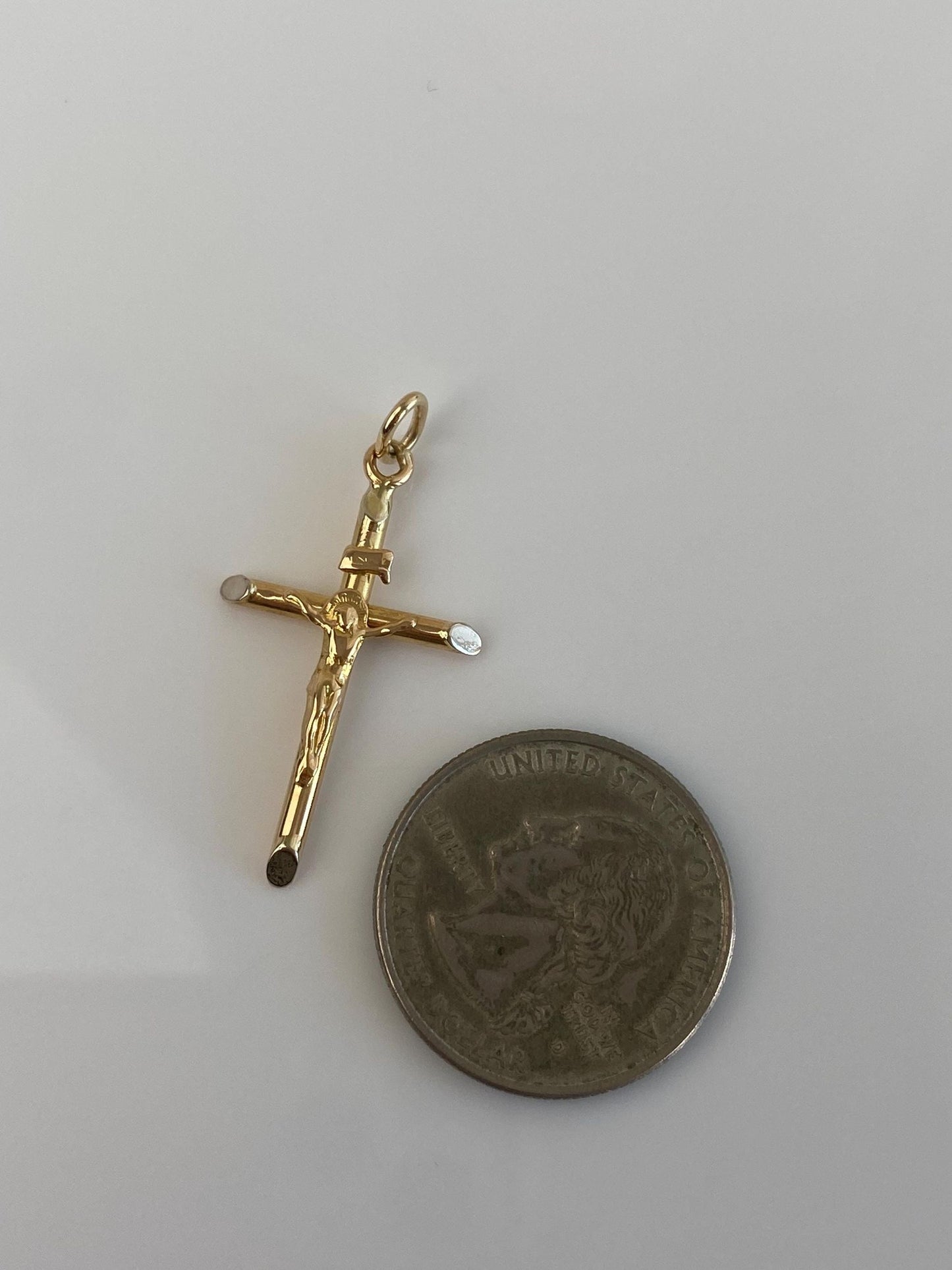 Vintage 18k Yellow Gold Crucifix Cross Charm