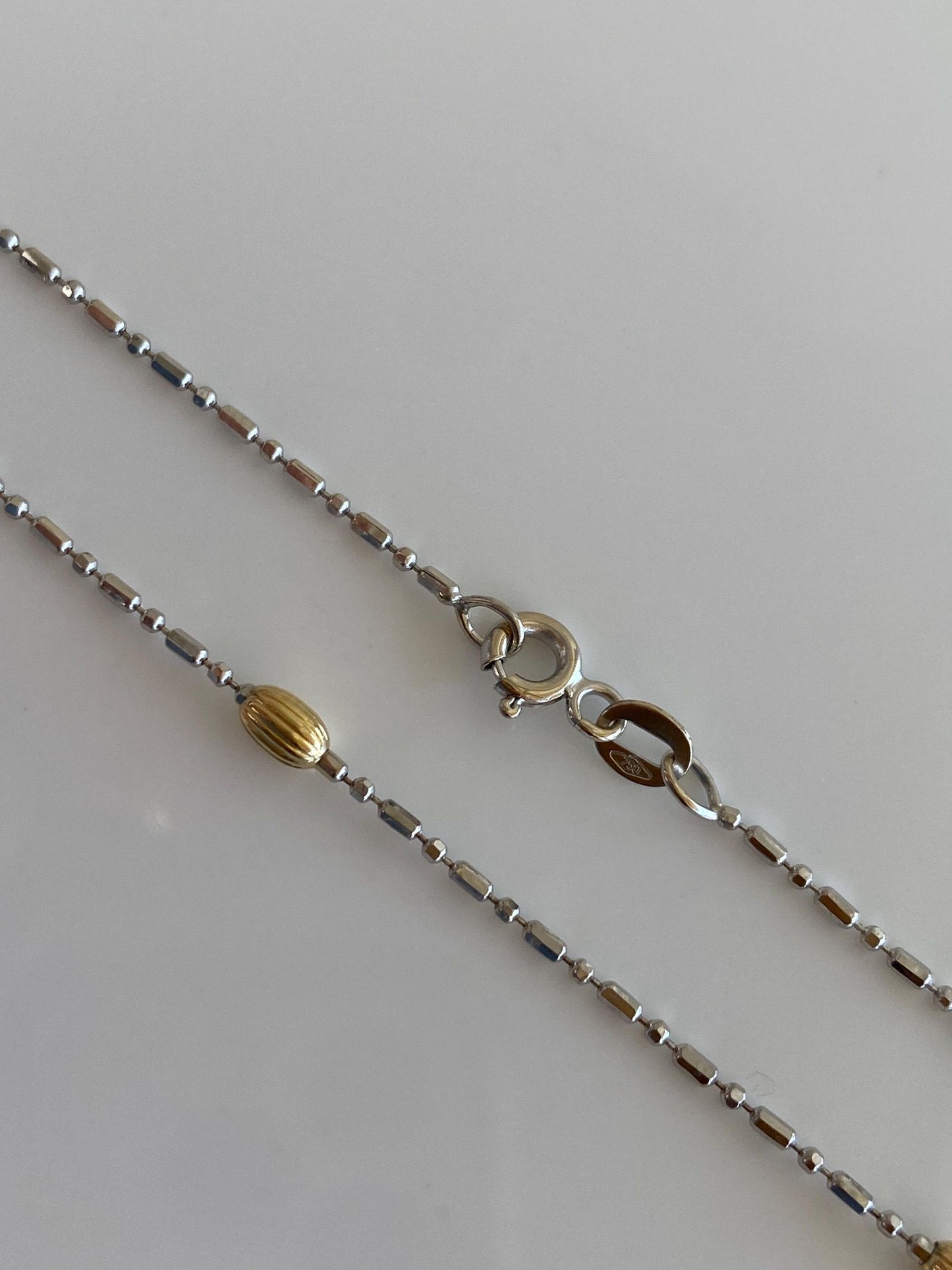 Vintage Solid 18k White & Yellow Gold Textured Ovals Bead Chain Necklace - 20 inches
