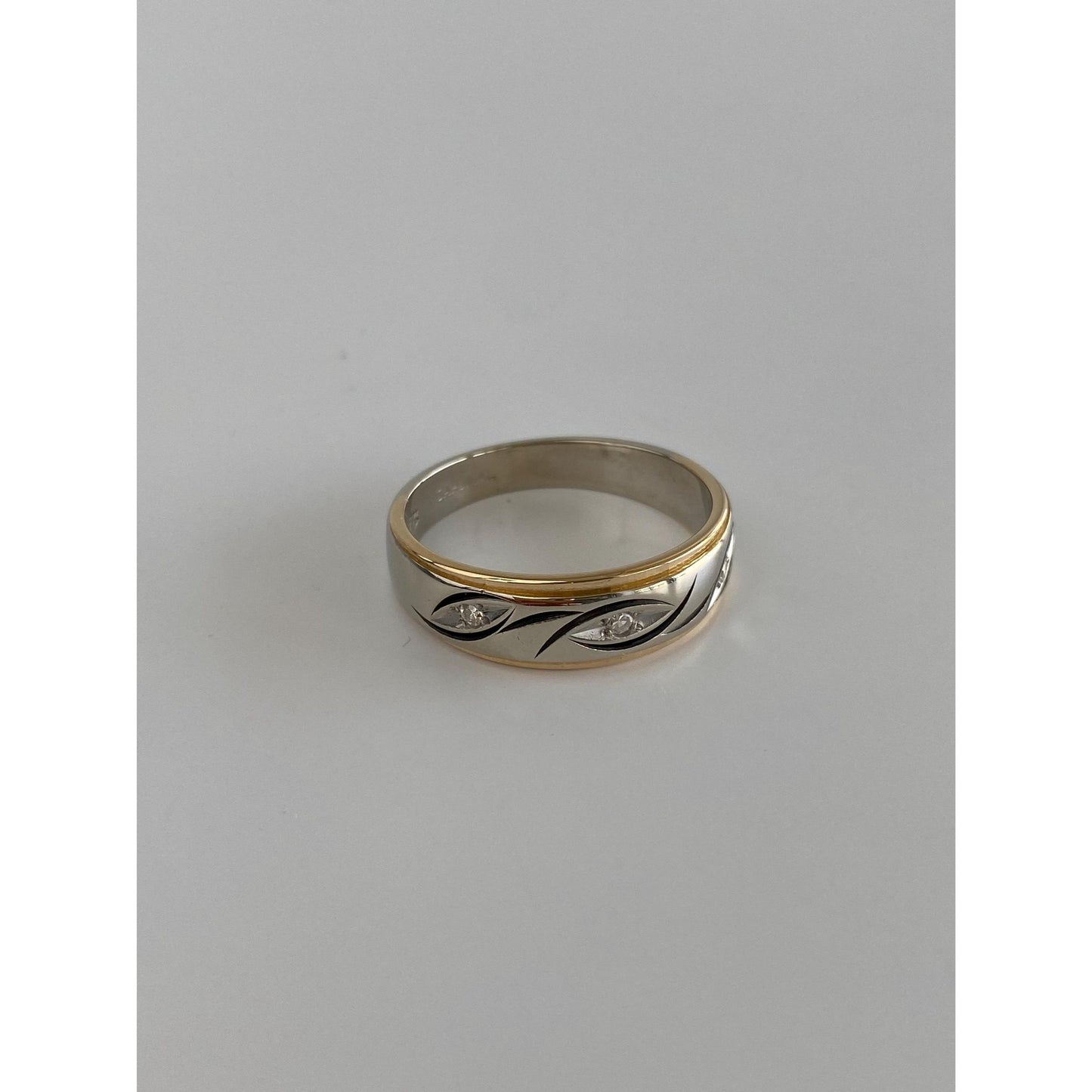 Vintage Solid 14k White & Yellow Gold Diamond Ring Band - Size 10.75