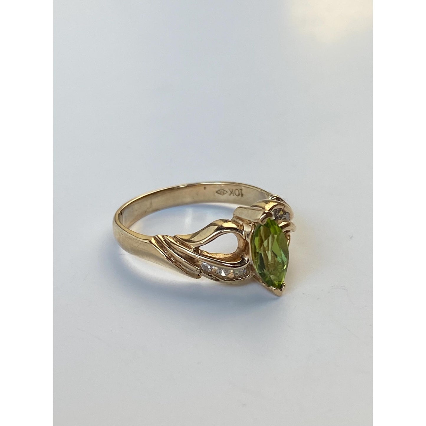 Solid 10k Yellow Gold Peridot Diamond Ring - Size 6.25