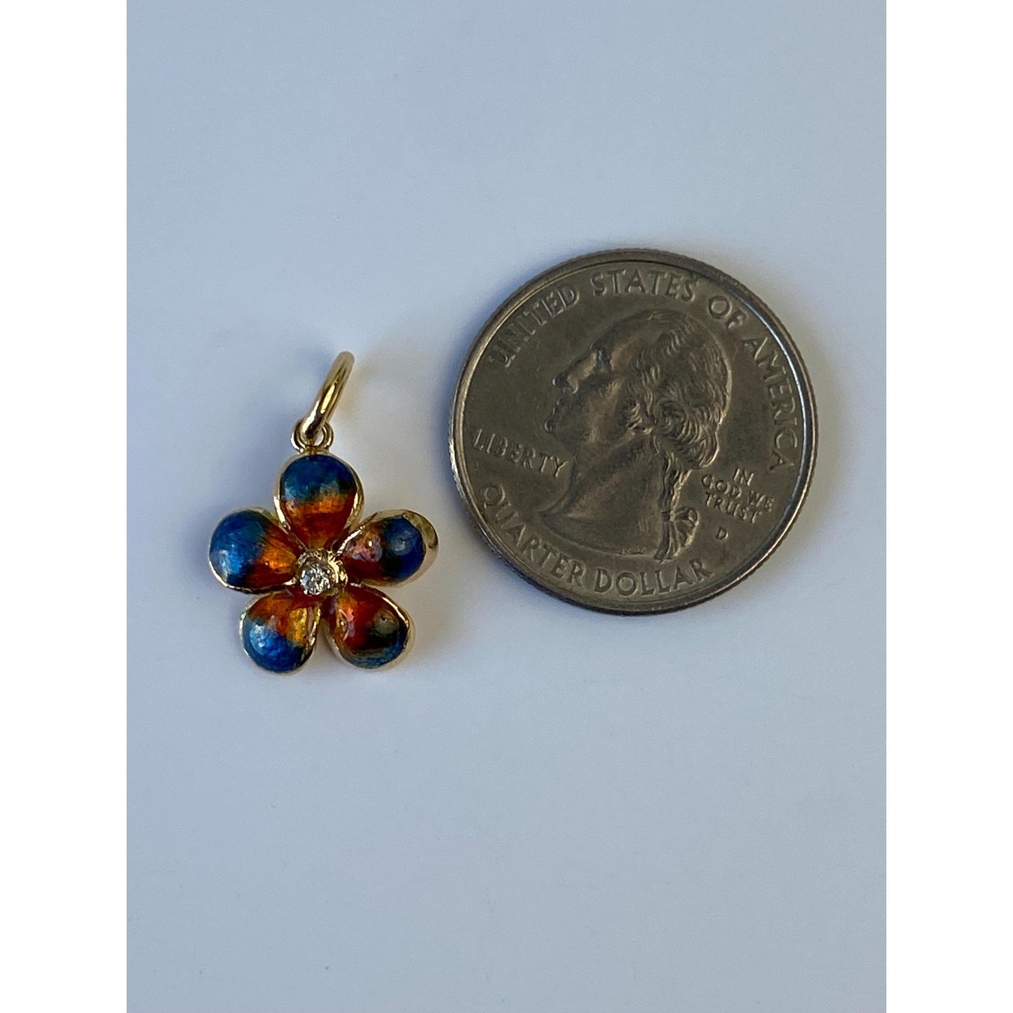 Vintage Solid 18k Yellow Gold Diamond Enamel Flower Charm