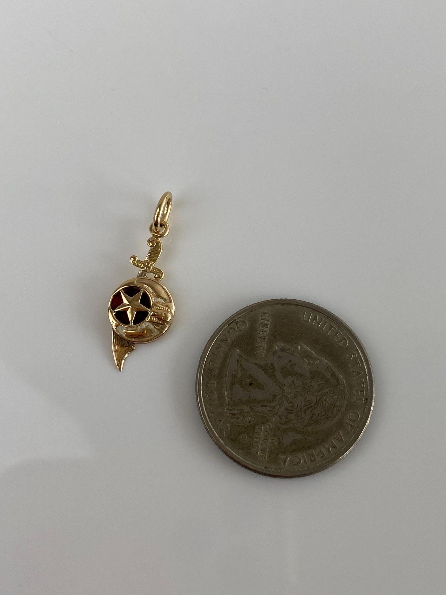 Vintage Solid 14k Yellow Gold Enamel Freemason Charm