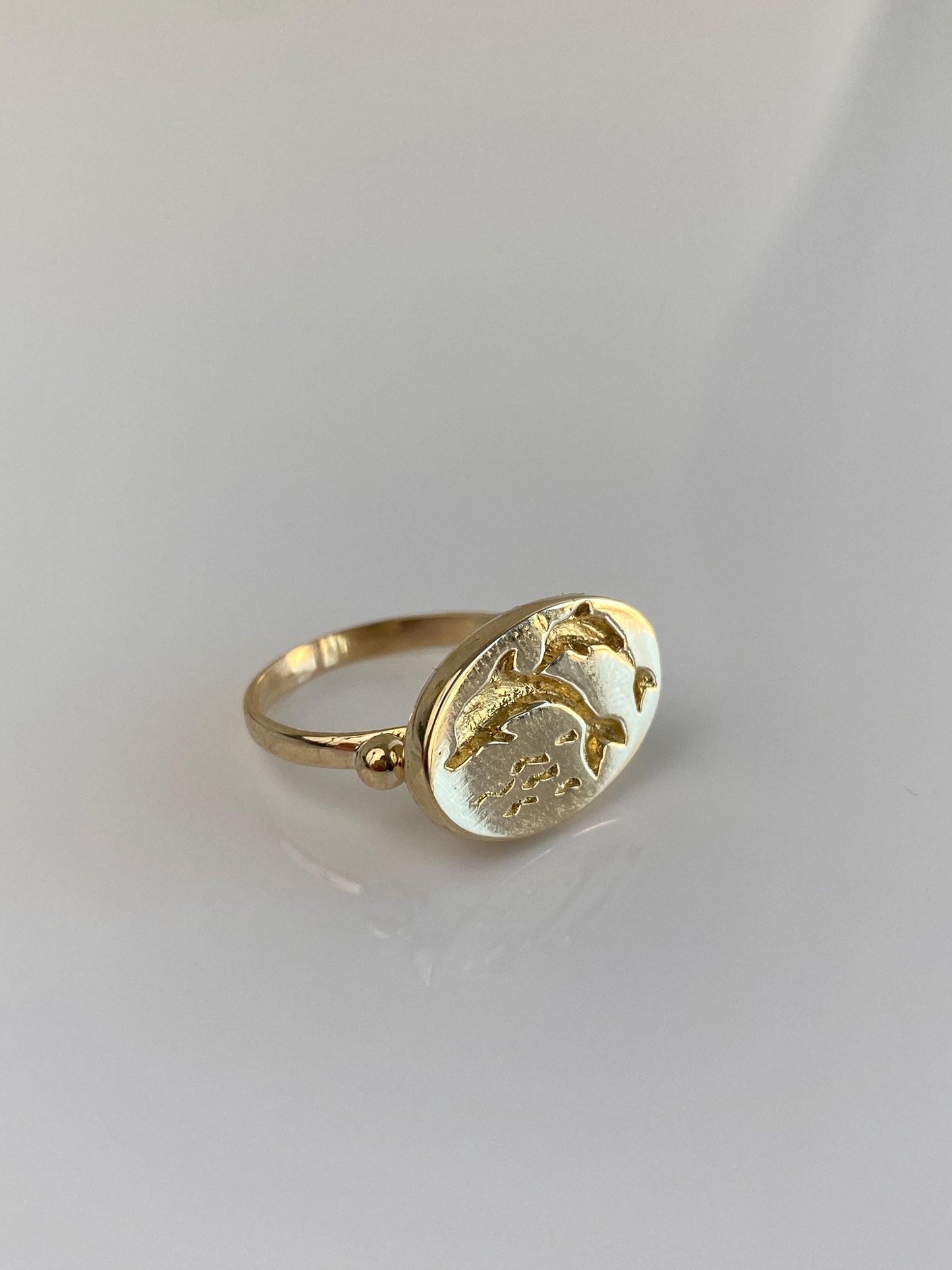 Vintage Solid 14k Yellow Gold Dolphins Wax Seal Ring - Size 6.25