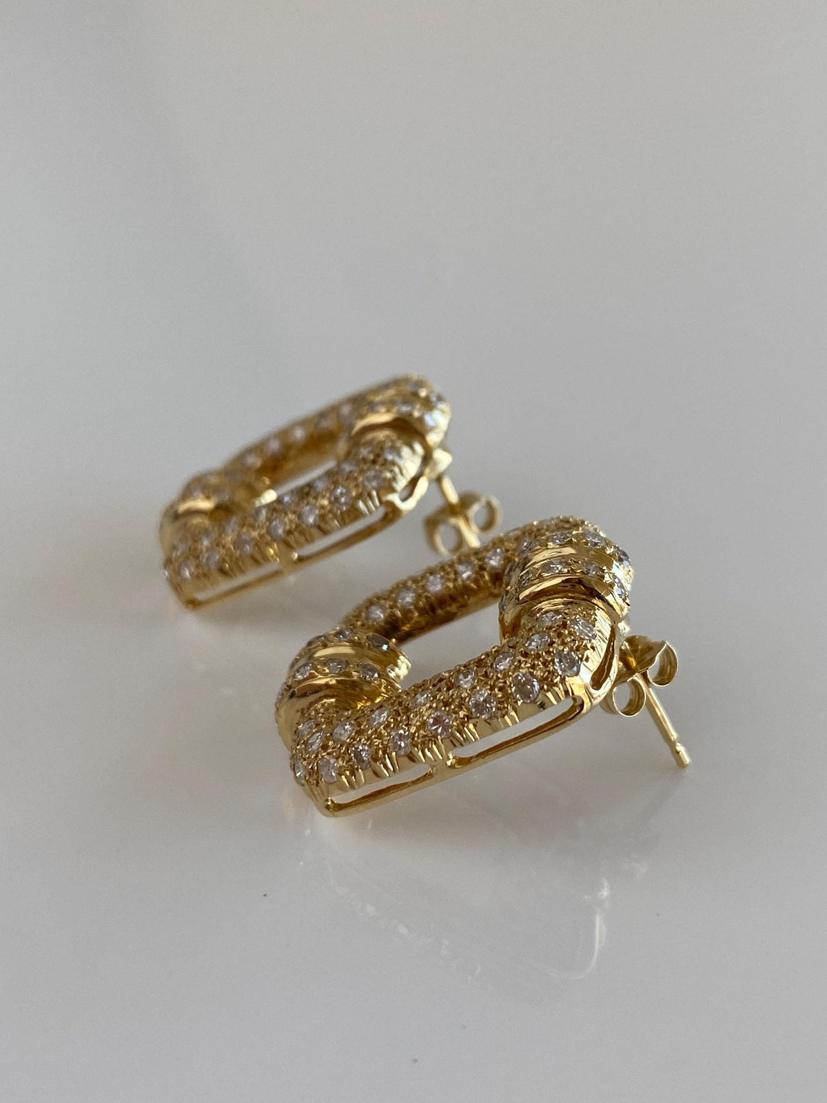 Vintage Solid 18k Yellow Gold Diamond Pave Link Style Drop Earrings