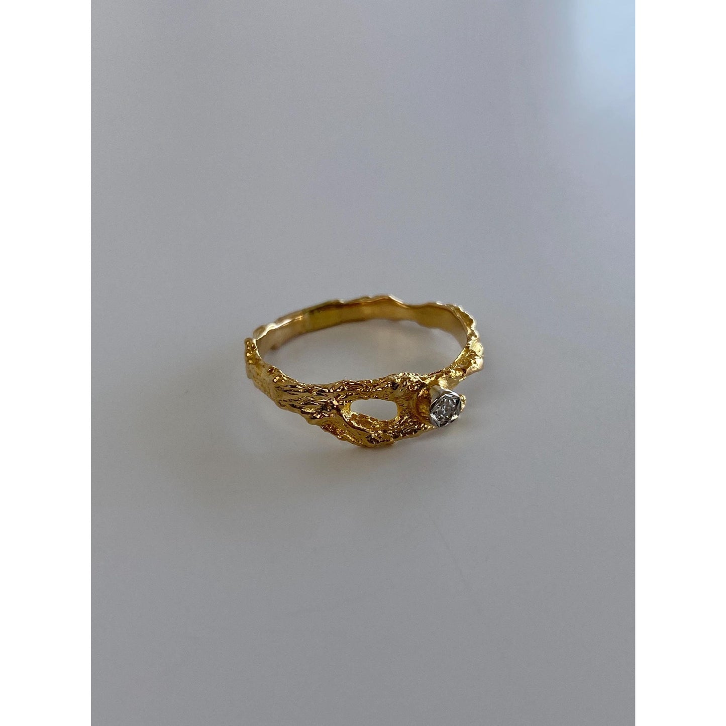 Vintage Solid 18k Yellow Gold Diamond Branch Ring Band - Size 8
