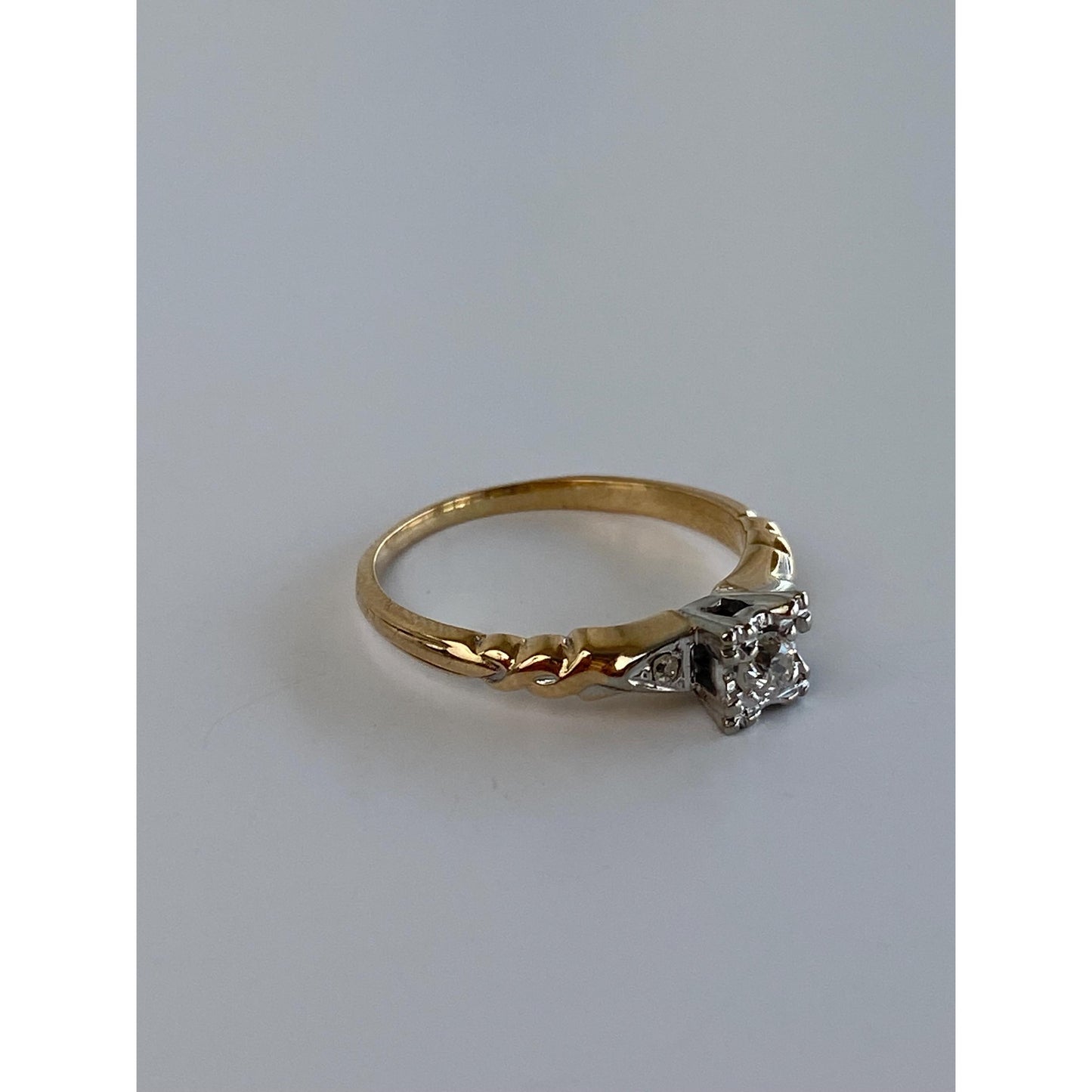 Vintage Solid 14k White & Yellow Gold Diamond Ring - Size 6.25