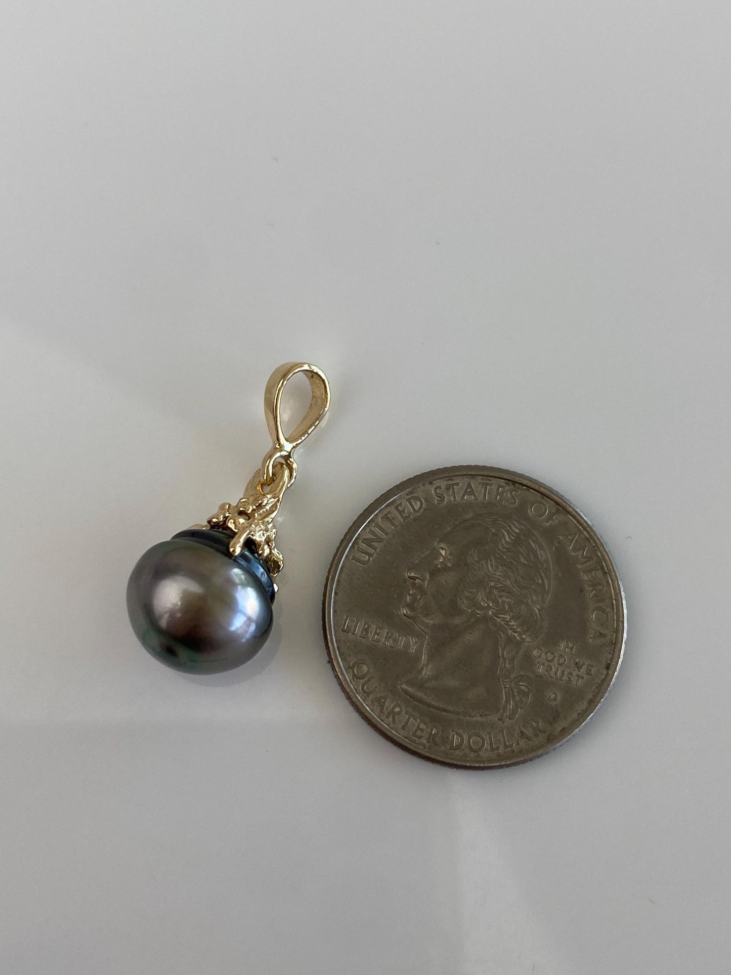 Vintage Solid 14k Yellow Gold Organic Grey Baroque Pearl Charm