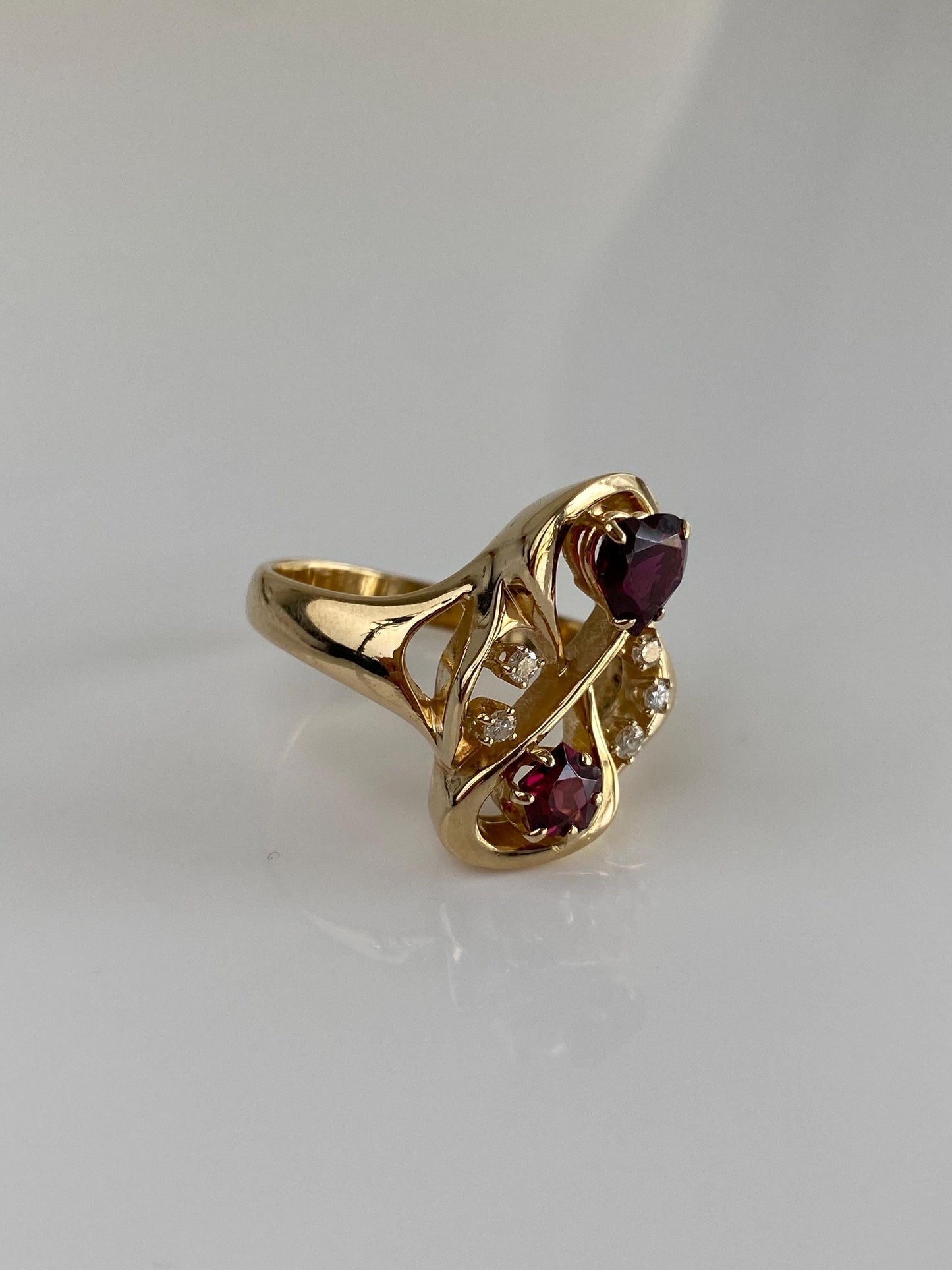 Vintage Solid 14k Yellow Gold Diamond Garnet Ring - Size 10.5