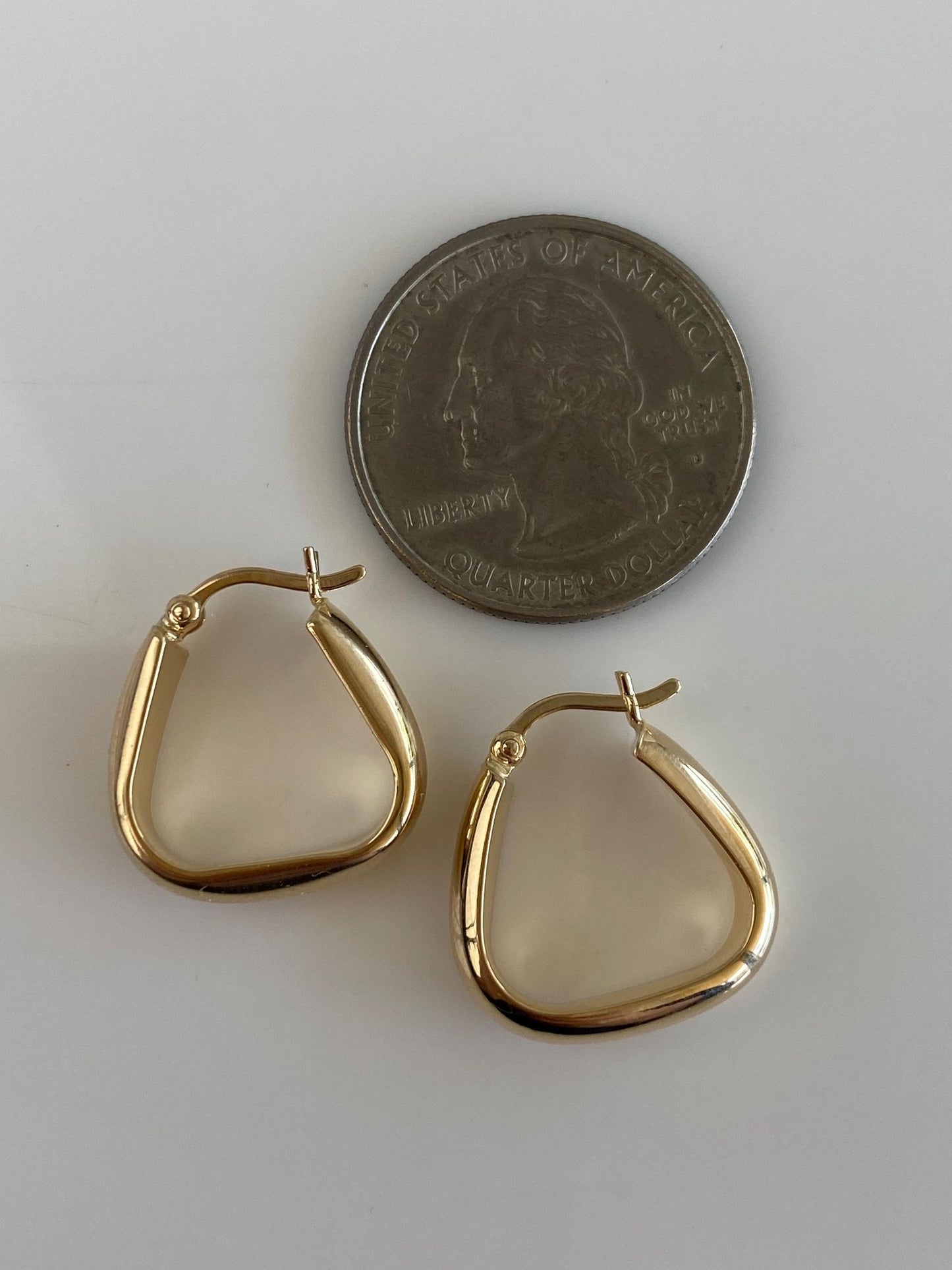 Vintage 14k Yellow Gold Shape Hoop Earrings