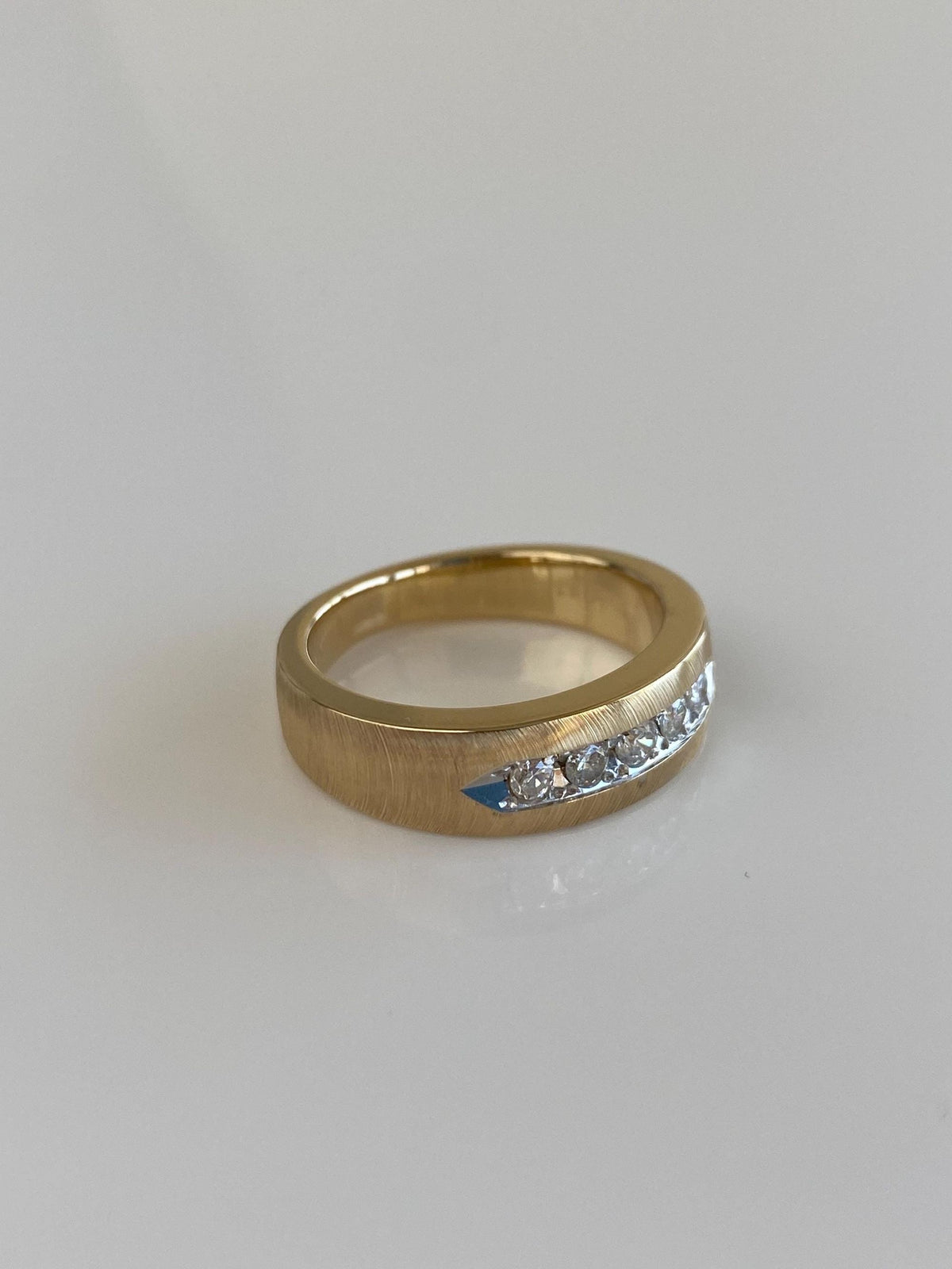 Vintage Solid 14k White & Yellow Gold Diamond Ring Band - Size 7