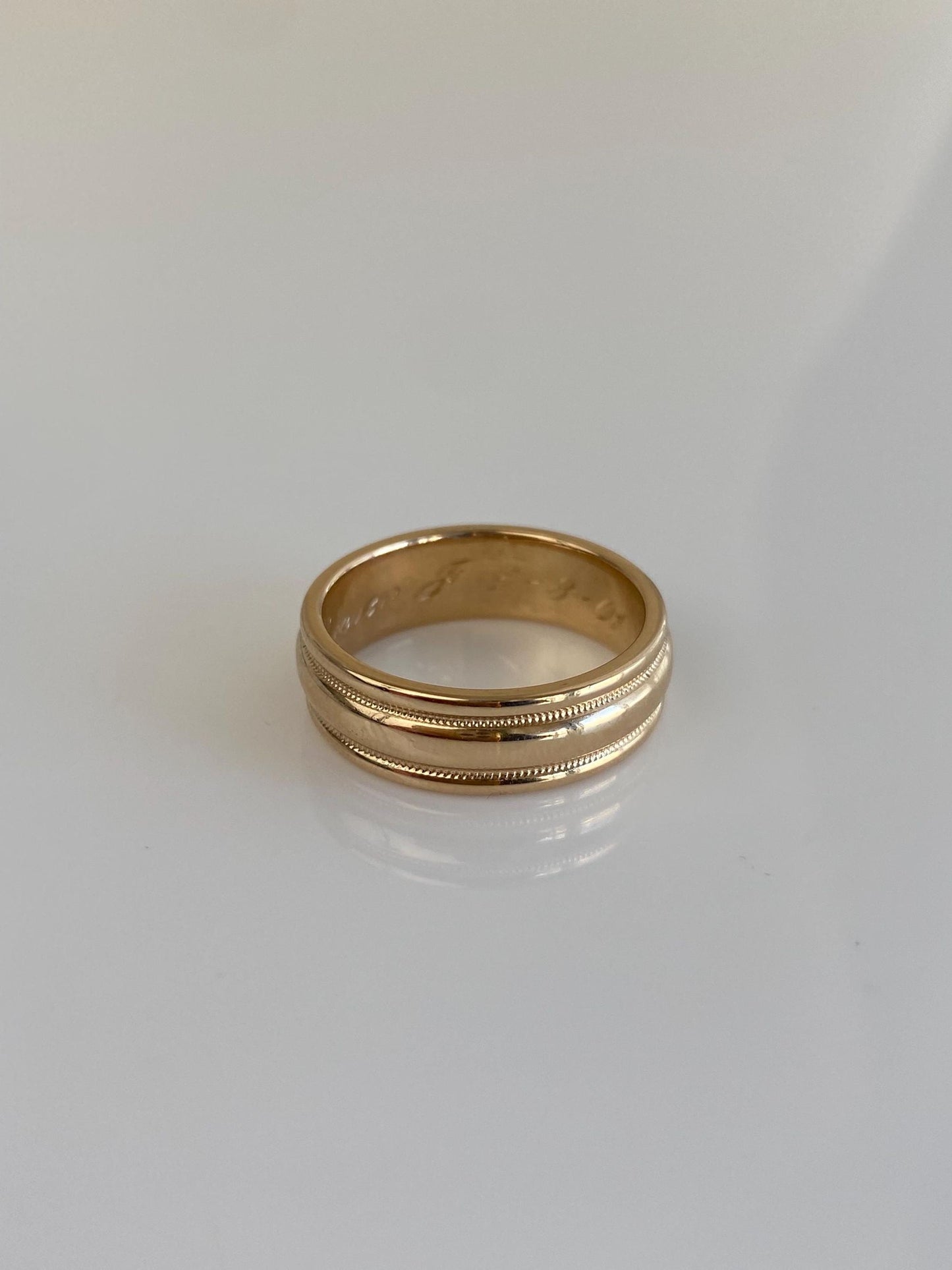 Vintage Solid 14k Yellow Gold Lined Miligrain Ring Band - Size 6.25