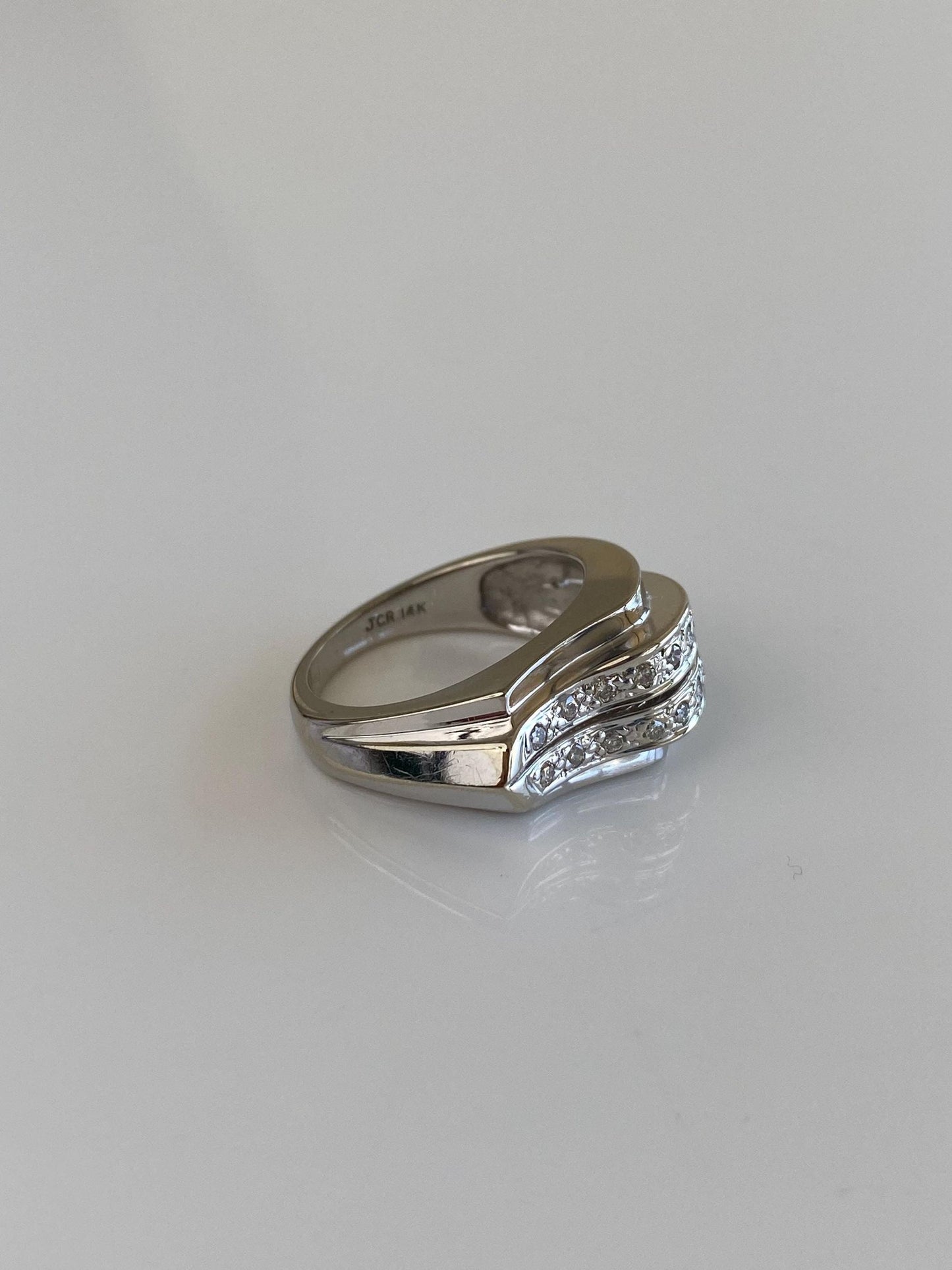 Vintage Solid 14k White Gold Diamond Wavy Ring Band - Size 6.75