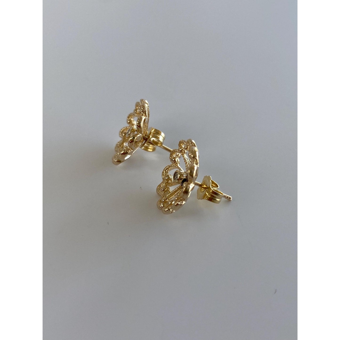 Vintage Solid 14k Yellow Gold Clear Sapphire Flower Stud Earrings