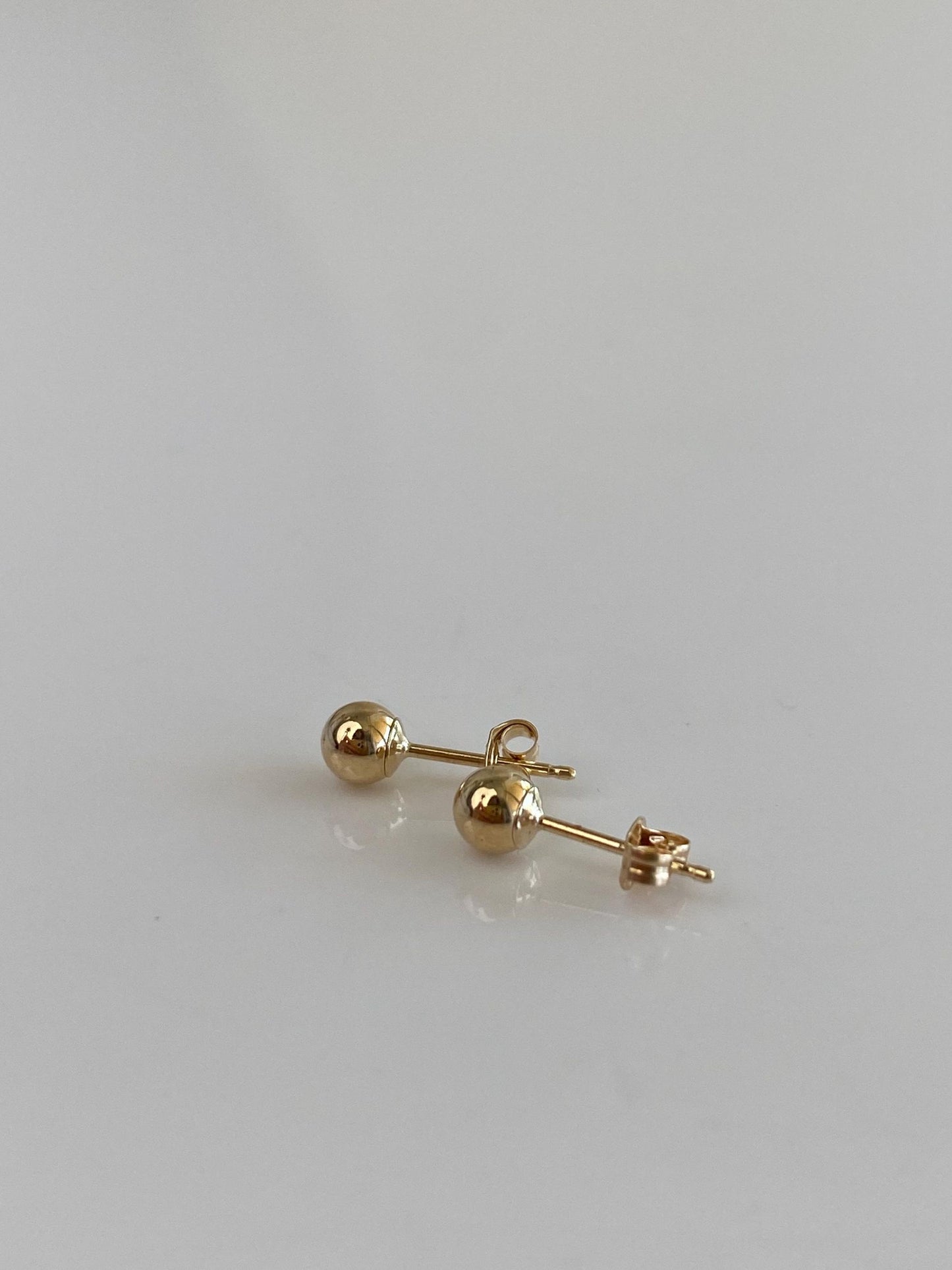 Vintage 14k Yellow Gold Ball Stud Earrings