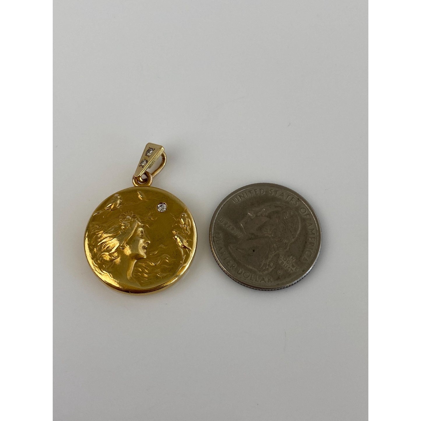 Vintage 18k Yellow Gold Diamond Art Nouveau Locket Charm