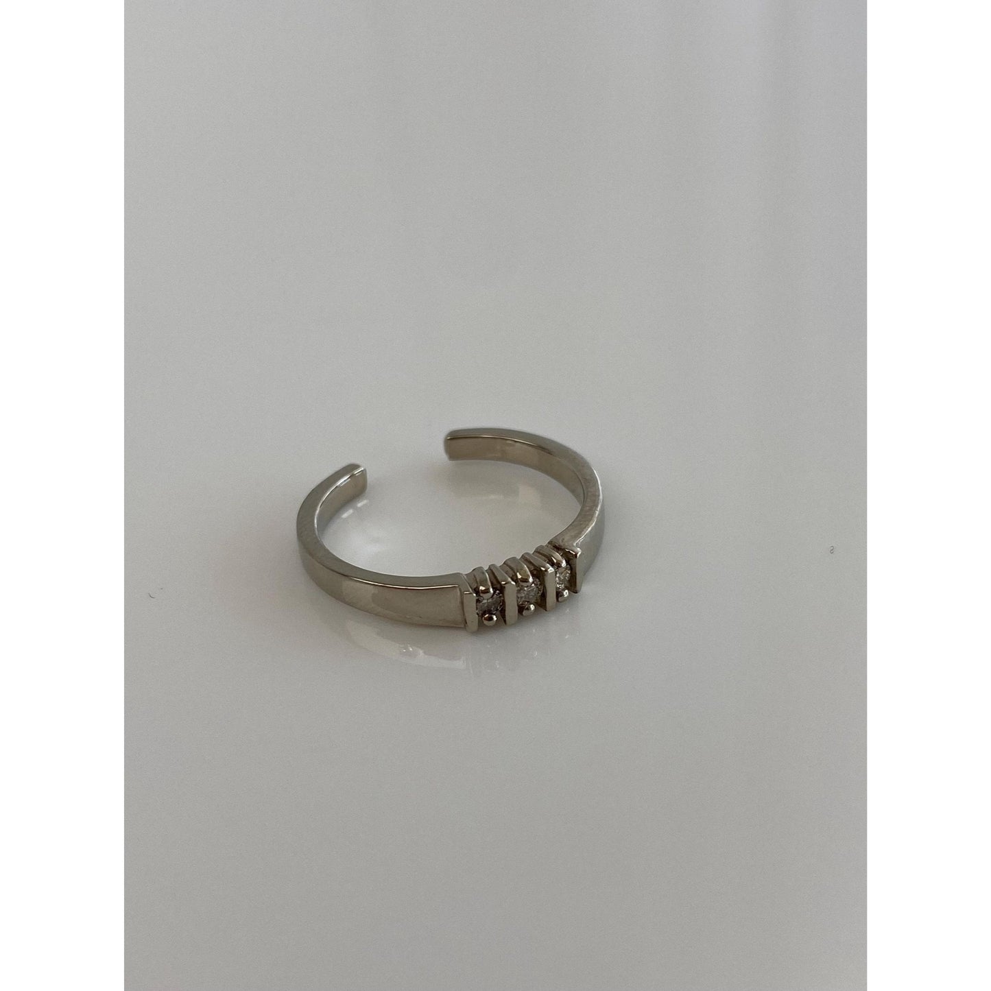 Vintage Solid 10k White Gold Diamond Open Ring - Size 4