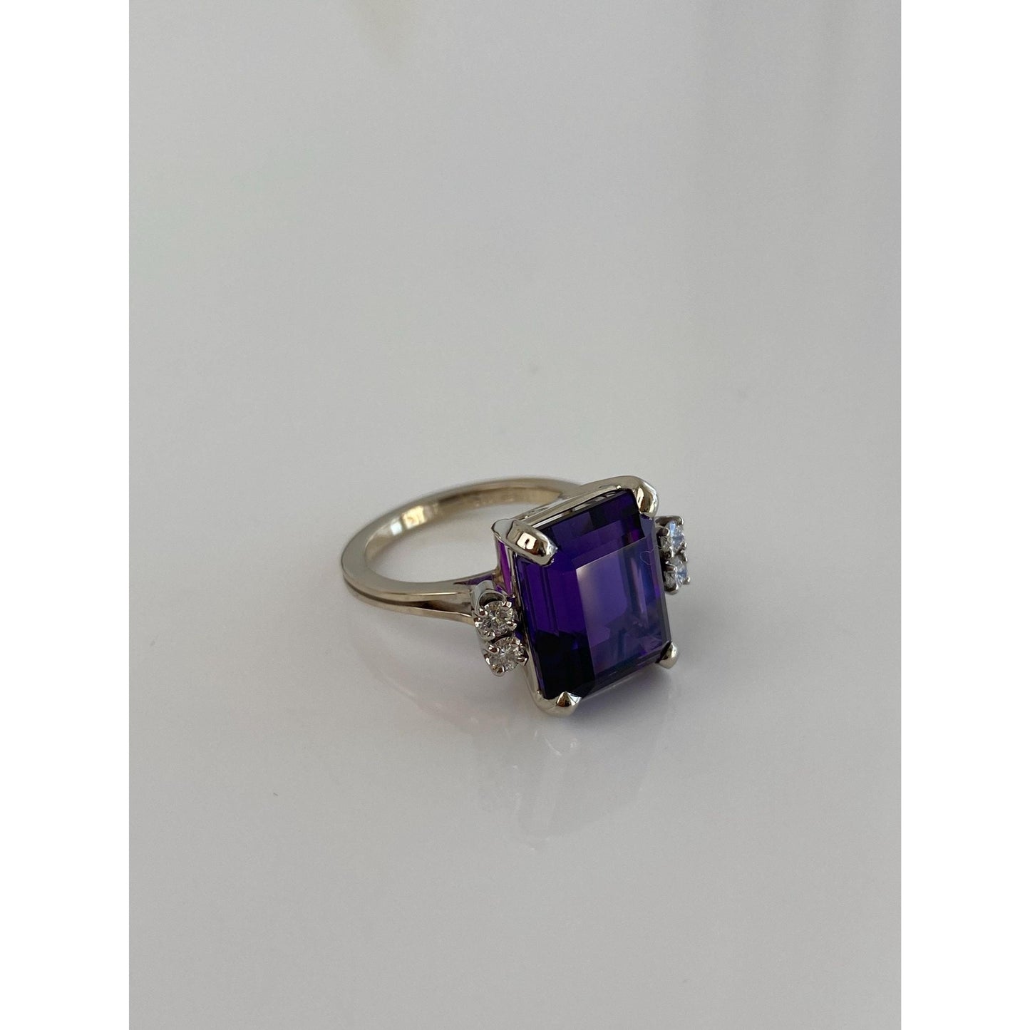 Vintage Solid 18k White Gold Diamond Amethyst Ring - Size 5.5