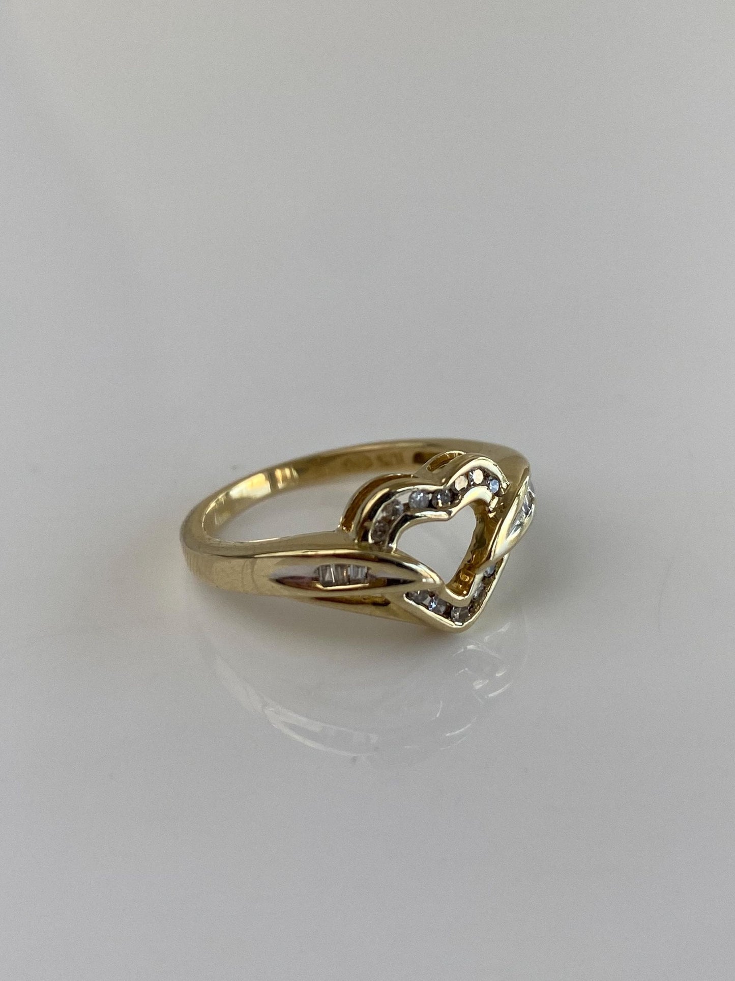 Vintage Solid 10k Yellow Gold Diamond Heart Ring - Size 6