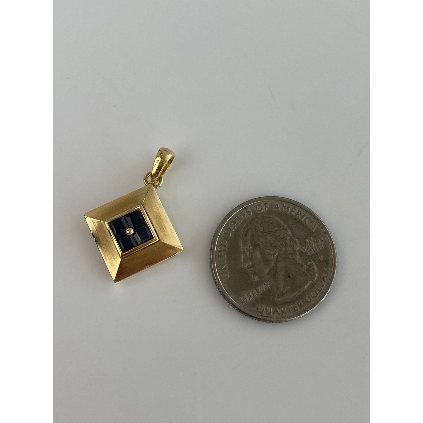 Vintage Solid 18k Yellow Gold Blue Sapphire Square Charm