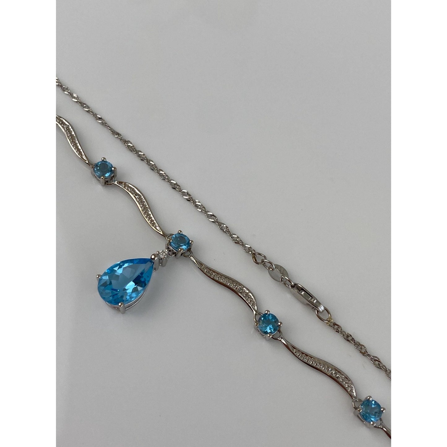 Vintage Solid 14k White Gold Topaz & Diamond Twist Chain Necklace - 16.75 inches