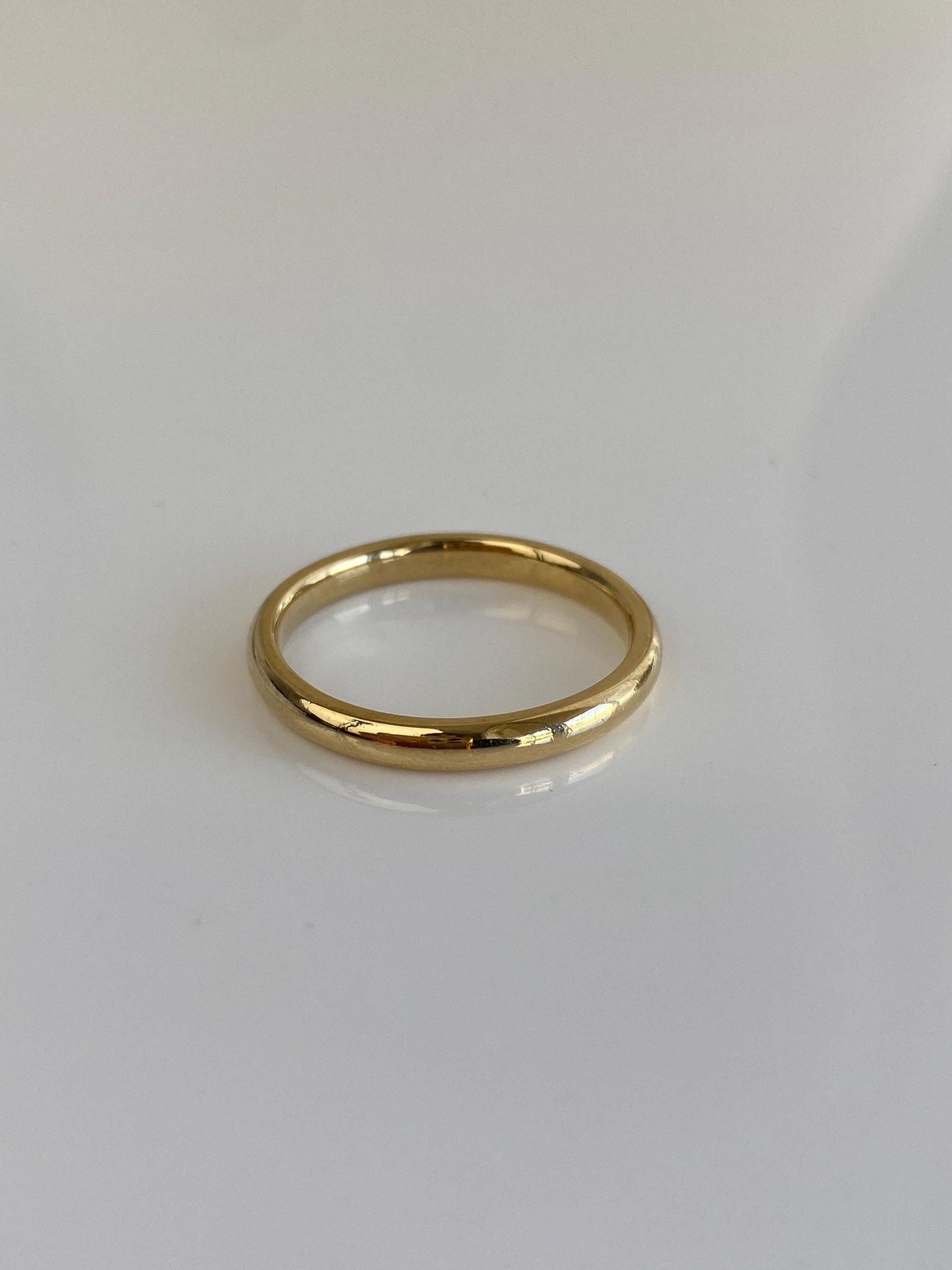 Vintage Solid 18k Yellow Gold Ring Band - Size 9
