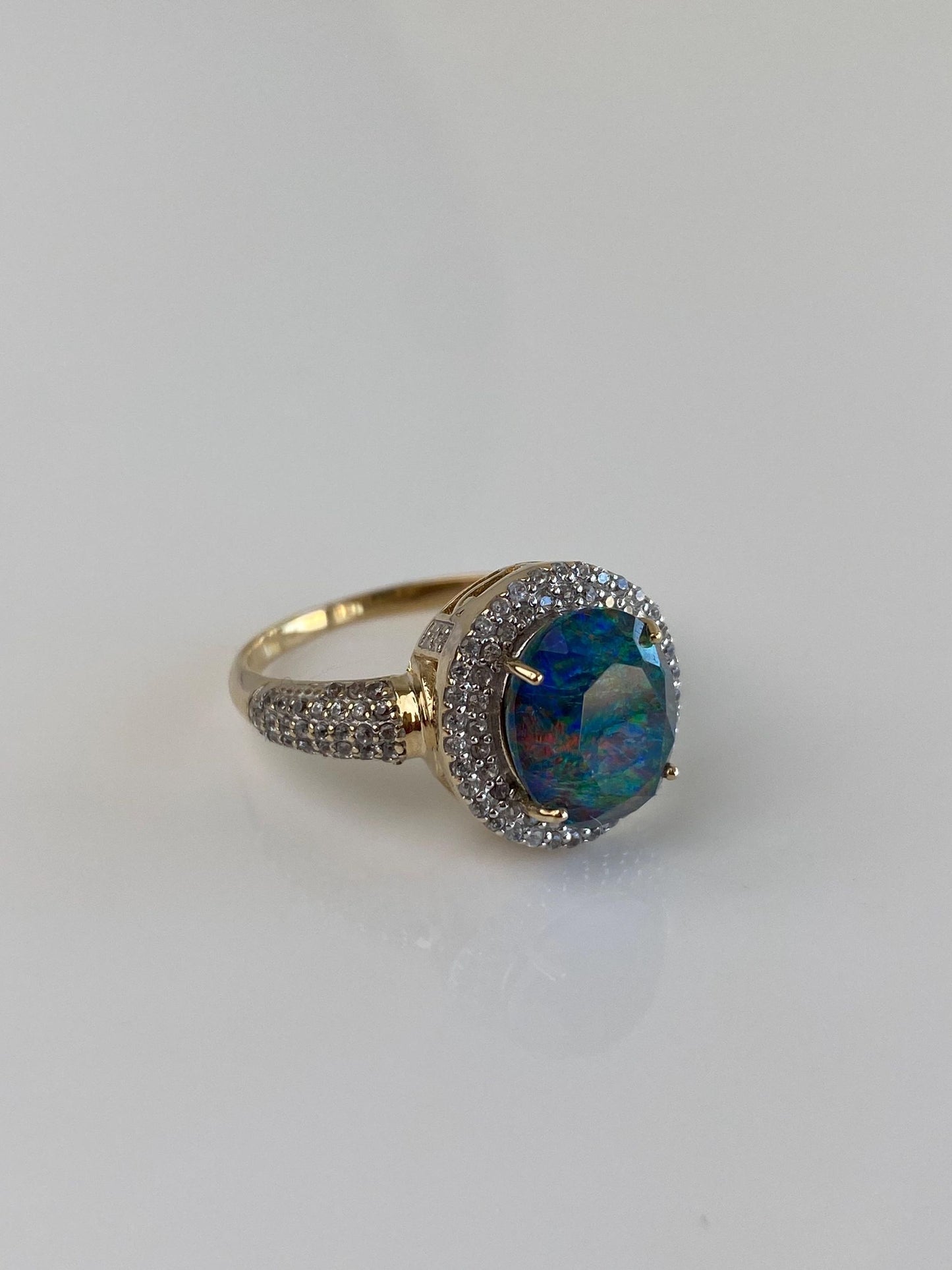Vintage Solid 10k Yellow Gold Clear Topaz Opal Triplet Ring - Size 9.75