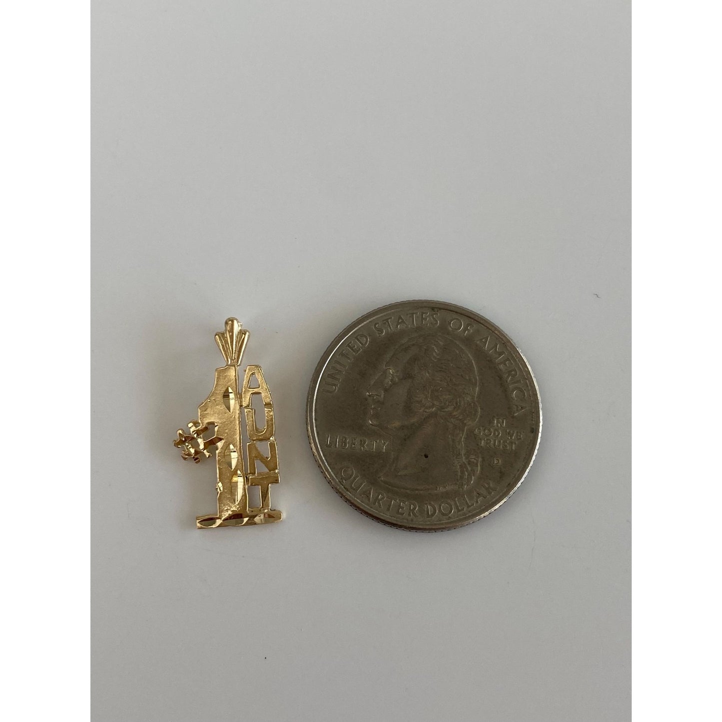 Vintage Solid 14k Yellow Gold Diamond Cut '#1 Aunt' Charm