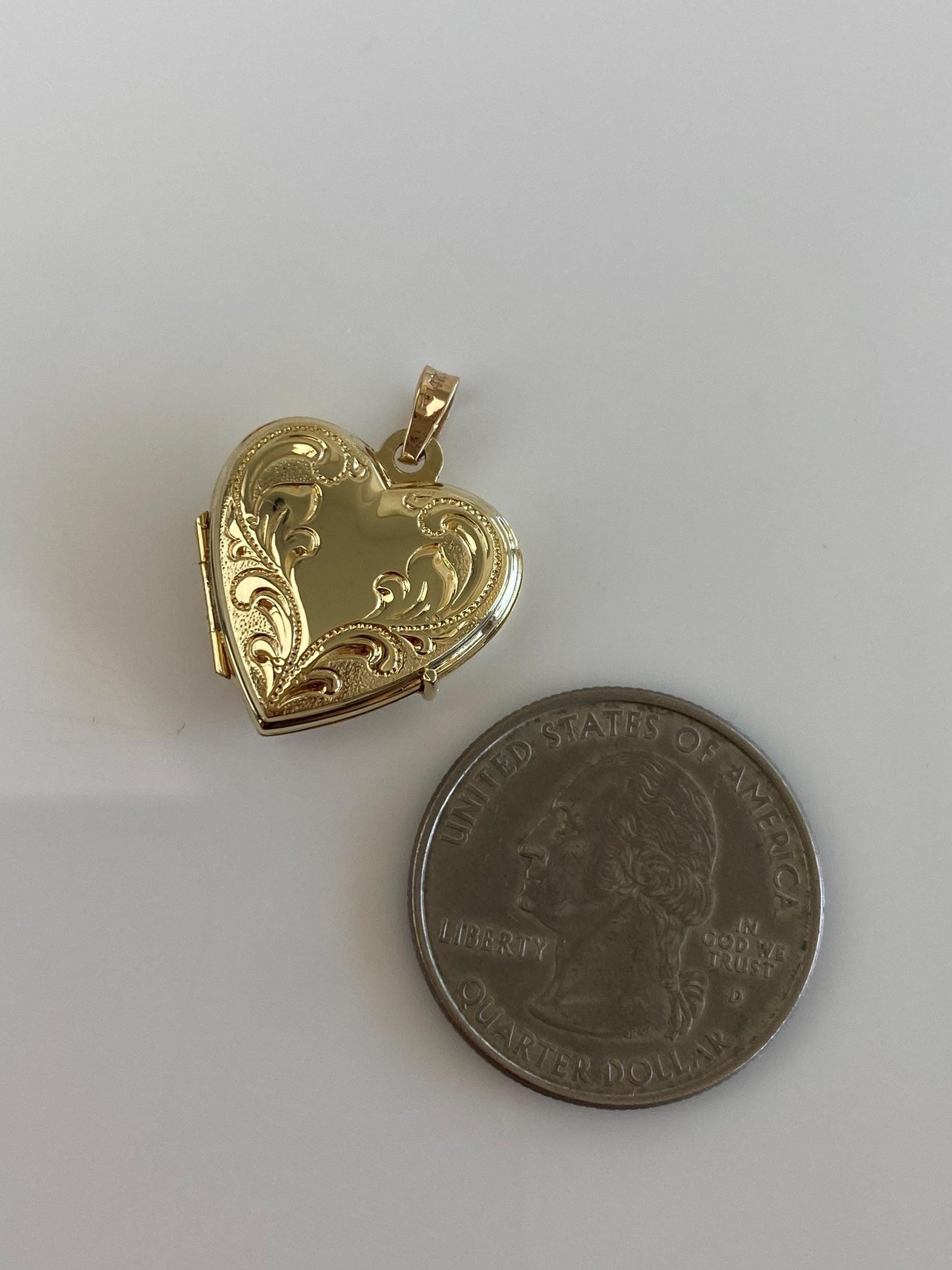 Vintage Solid 14k Yellow Gold Engraved Heart Locket Charm