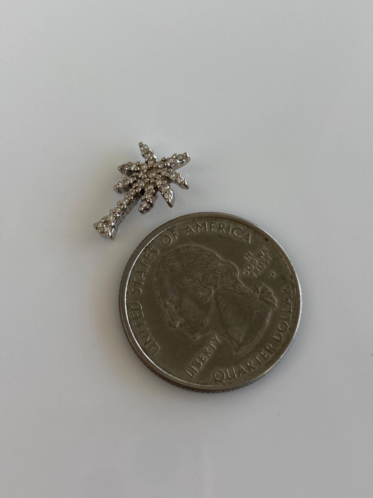 Vintage Solid 18k White Gold Diamonds Palm Tree Charm