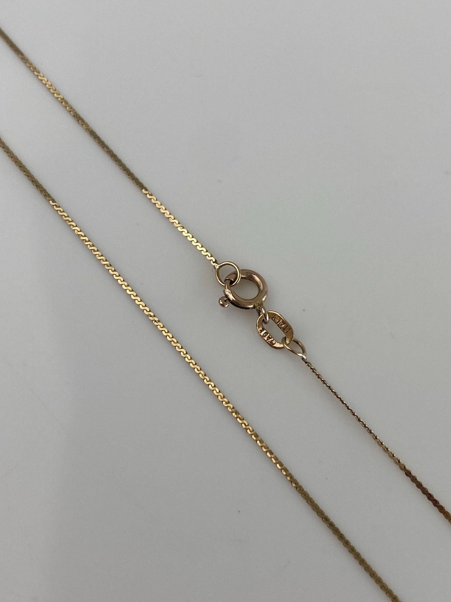 Vintage Solid 14k Yellow Gold Dainty Serpentine Chain Necklace - 18.5 inches
