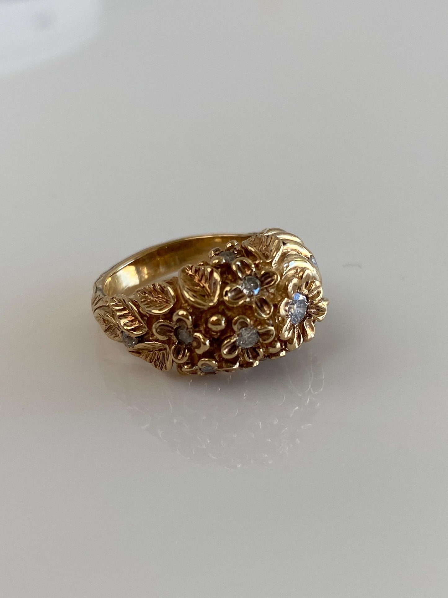 Vintage Solid 14k Yellow Gold Diamond Flower Ring Band - Size 5.75