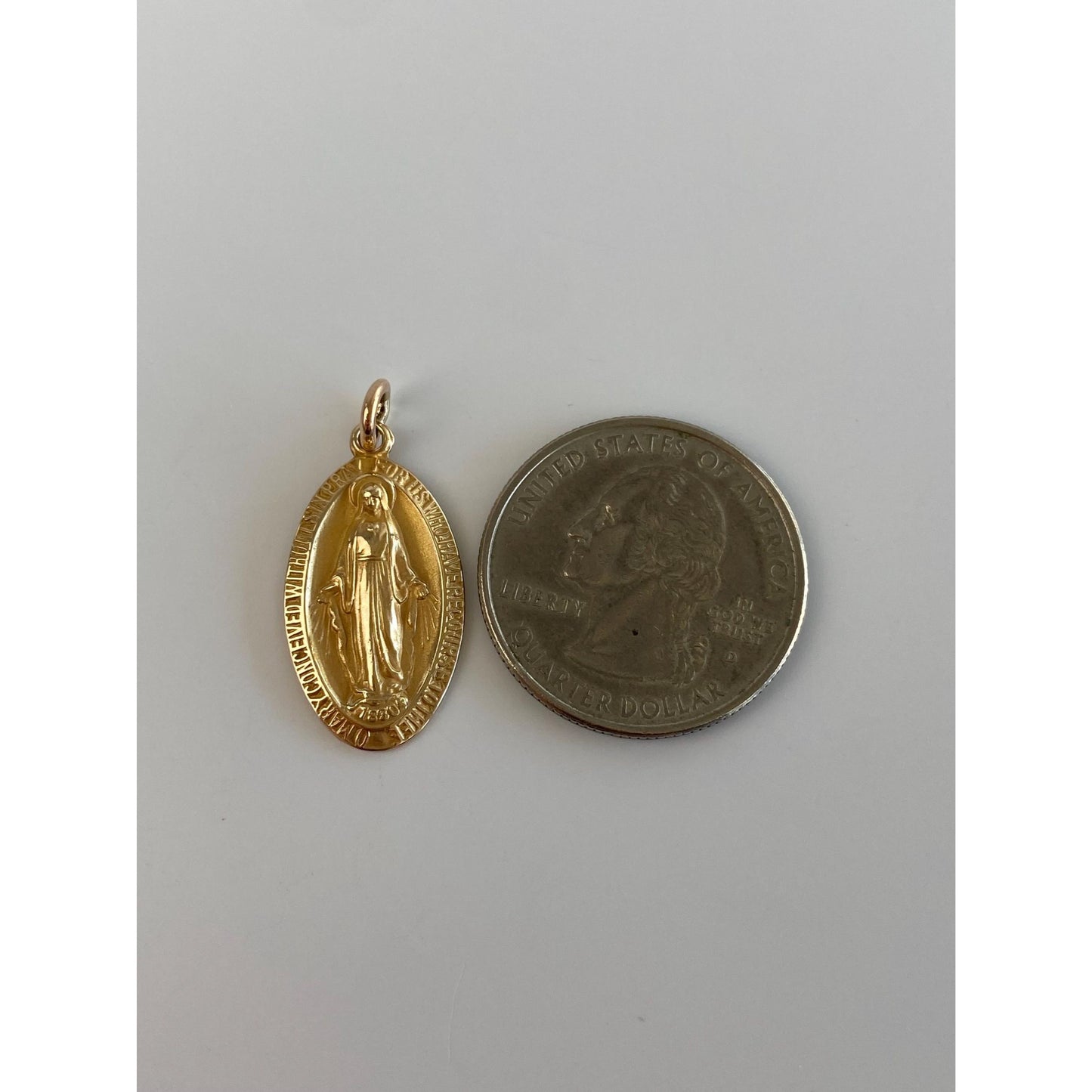 Vintage Solid 10k Yellow Gold Virgin Mary Religious 'Pray For Us' Charm
