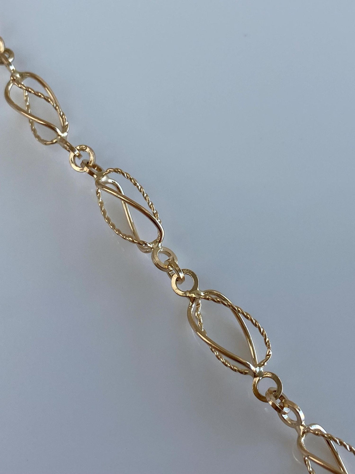 Vintage Solid 18k Yellow Gold Fancy Open Link Bracelet - 7.5 Inches