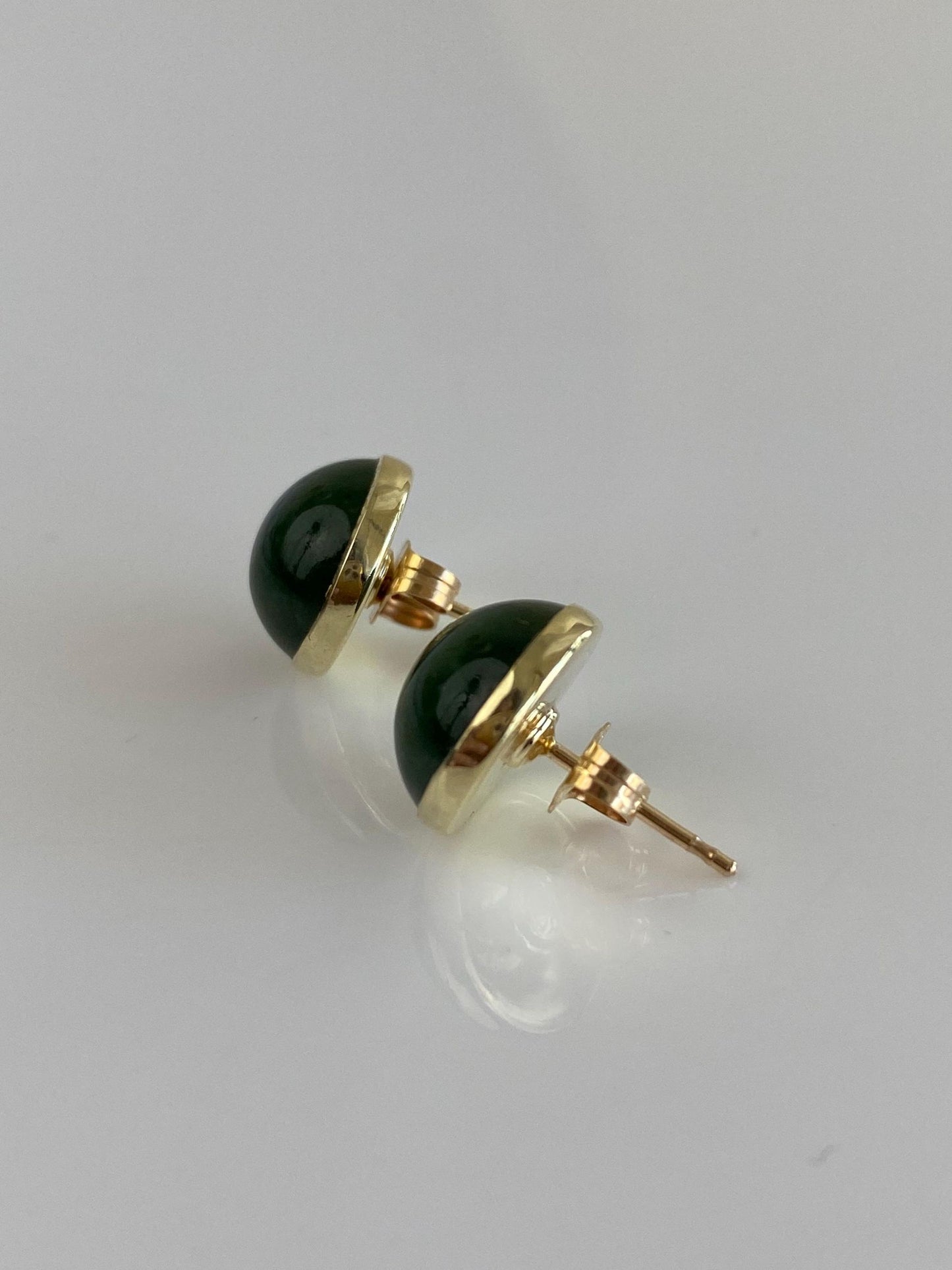 Vintage Solid 14k Yellow Gold Nephrite Stud Earrings